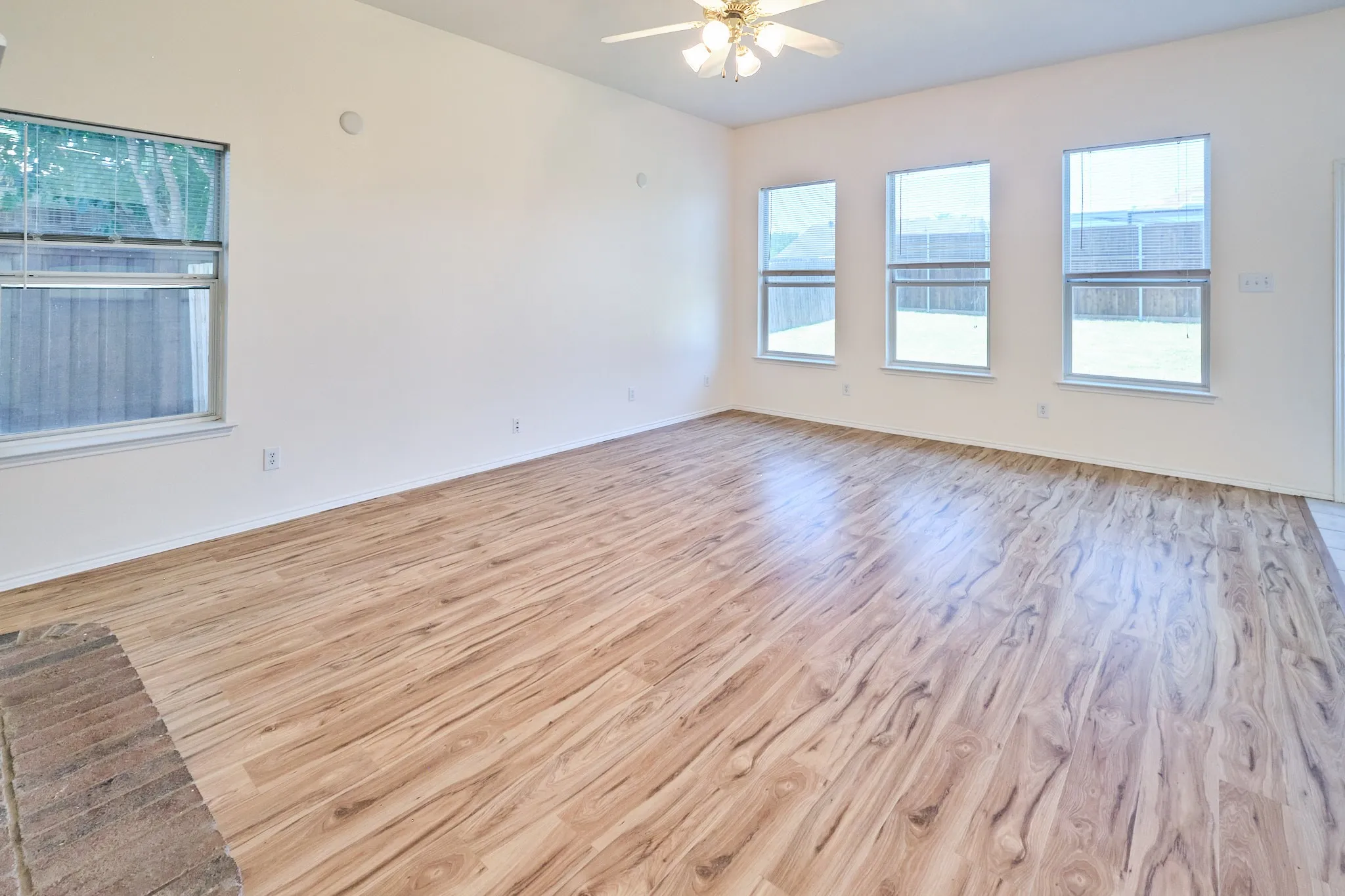 Single Family Residence For Rent in Collin County , 501 Harvard Drive, Princeton, Texas 75407, 3 Bedroom, 2 Bathroom, 2 Garage spaces, 1,767 Sqft, built in 2004, mls#21345418, Real Estate Agent in Princeton, Homes For Rent in Collin county, Homes For Rent in Princeton, Realtor in Princeton Texas, Real Estate Brokerage Independent Realty Texas, Luminita Cordes Realtor