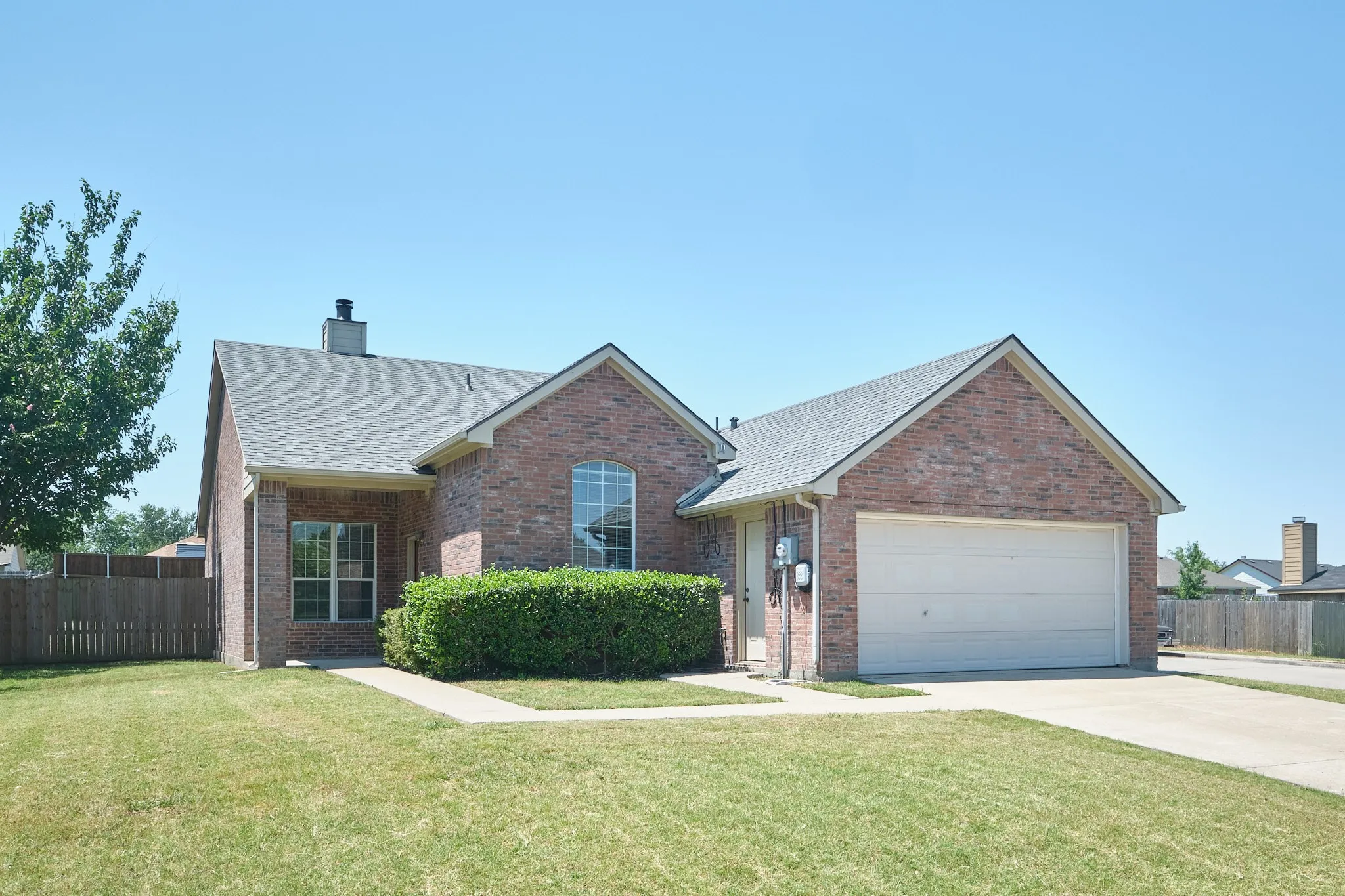 Single Family Residence For Rent in Collin County , 501 Harvard Drive, Princeton, Texas 75407, 3 Bedroom, 2 Bathroom, 2 Garage spaces, 1,767 Sqft, built in 2004, mls#21345418, Real Estate Agent in Princeton, Homes For Rent in Collin county, Homes For Rent in Princeton, Realtor in Princeton Texas, Real Estate Brokerage Independent Realty Texas, Luminita Cordes Realtor