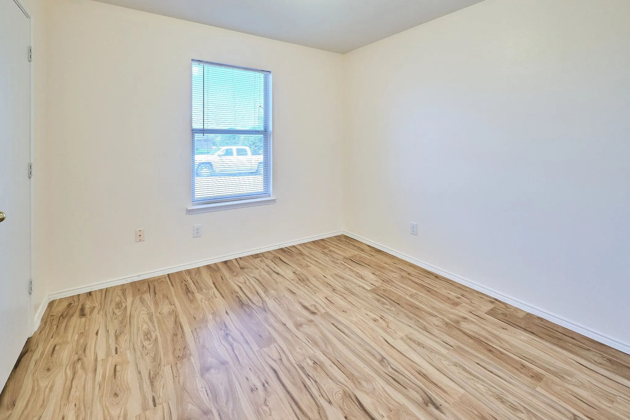 Single Family Residence For Rent in Collin County , 501 Harvard Drive, Princeton, Texas 75407, 3 Bedroom, 2 Bathroom, 2 Garage spaces, 1,767 Sqft, built in 2004, mls#21345418, Real Estate Agent in Princeton, Homes For Rent in Collin county, Homes For Rent in Princeton, Realtor in Princeton Texas, Real Estate Brokerage Independent Realty Texas, Luminita Cordes Realtor