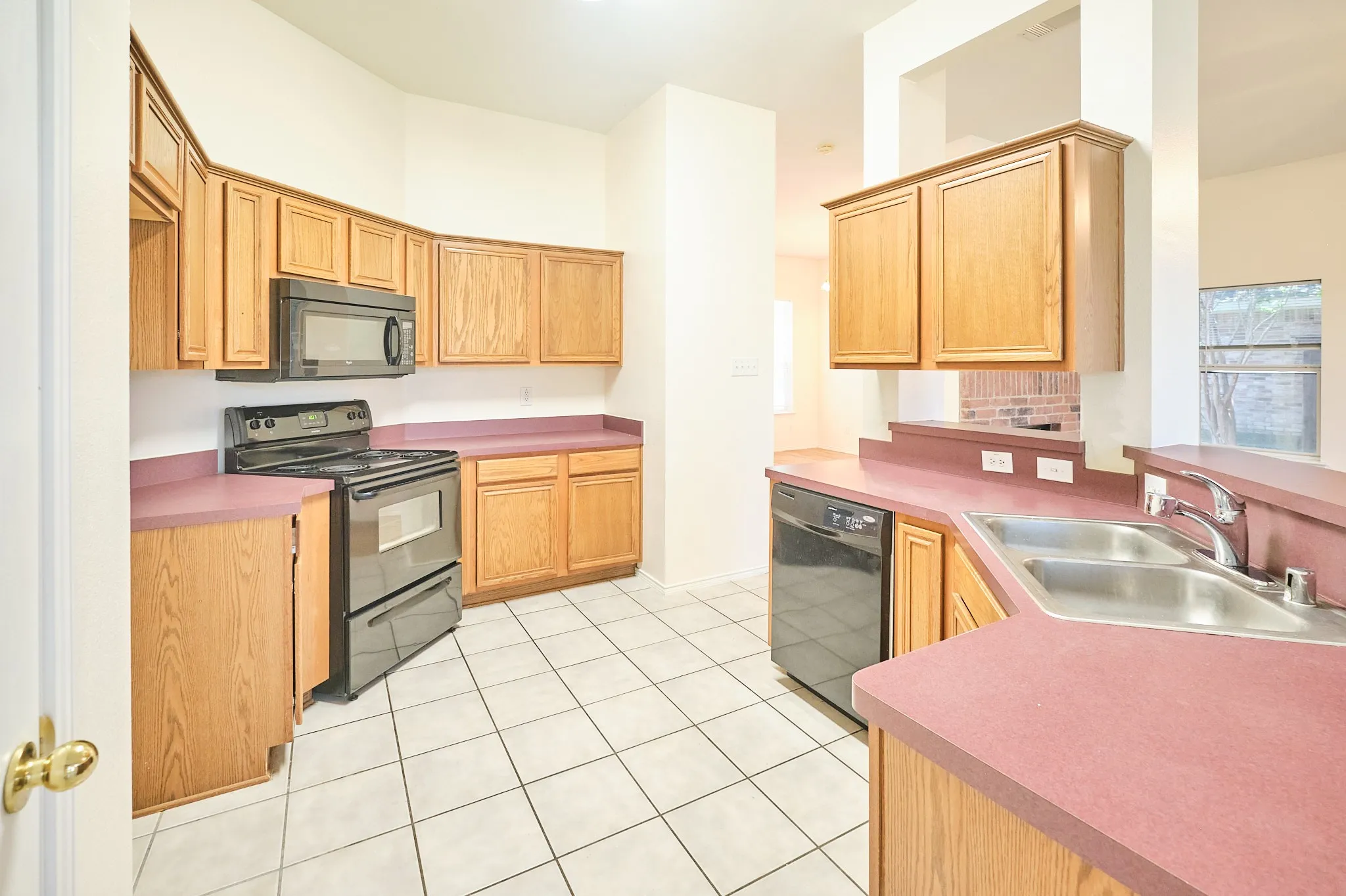Single Family Residence For Rent in Collin County , 501 Harvard Drive, Princeton, Texas 75407, 3 Bedroom, 2 Bathroom, 2 Garage spaces, 1,767 Sqft, built in 2004, mls#21345418, Real Estate Agent in Princeton, Homes For Rent in Collin county, Homes For Rent in Princeton, Realtor in Princeton Texas, Real Estate Brokerage Independent Realty Texas, Luminita Cordes Realtor