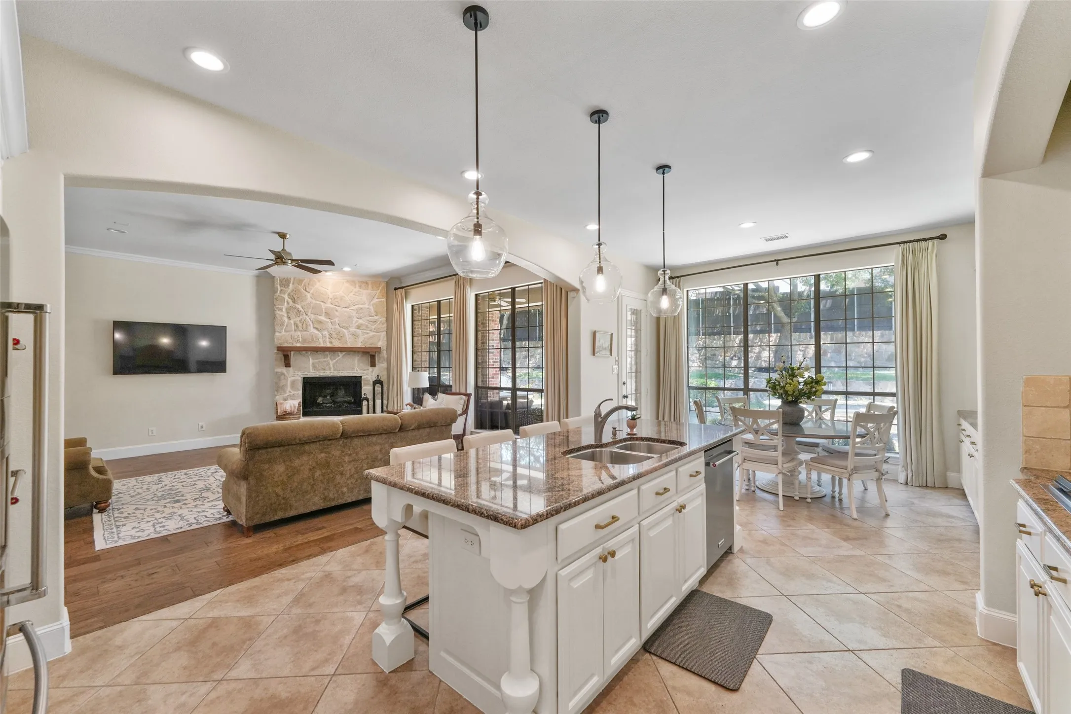 Single Family Residence For Sale in Collin County , 3401 Sliding Rock Drive, Mc Kinney, Texas 75070, 5 Bedroom, 4 Bathroom, 3 Garage spaces, 4,019 Sqft, built in 2006, mls#21340060, Real Estate Agent in Mc Kinney, Homes For Sale in Collin county, Homes For Sale in Mc Kinney, Realtor in Mc Kinney Texas, Real Estate Brokerage Independent Realty Texas, Luminita Cordes Realtor