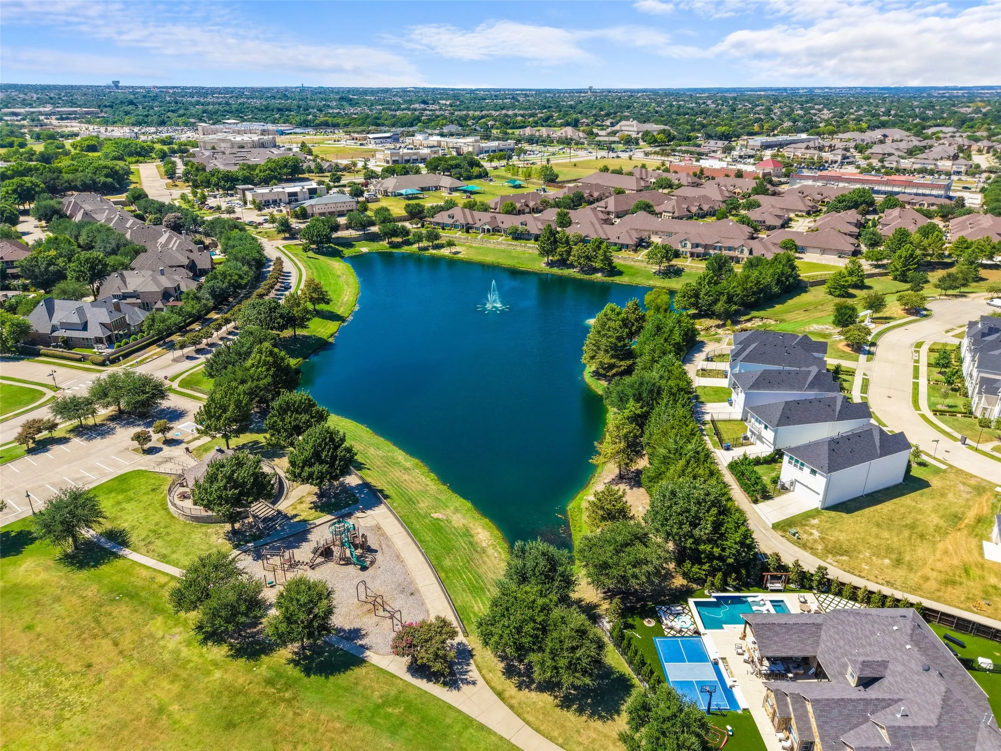 Single Family Residence For Sale in Collin County , 3401 Sliding Rock Drive, Mc Kinney, Texas 75070, 5 Bedroom, 4 Bathroom, 3 Garage spaces, 4,019 Sqft, built in 2006, mls#21340060, Real Estate Agent in Mc Kinney, Homes For Sale in Collin county, Homes For Sale in Mc Kinney, Realtor in Mc Kinney Texas, Real Estate Brokerage Independent Realty Texas, Luminita Cordes Realtor