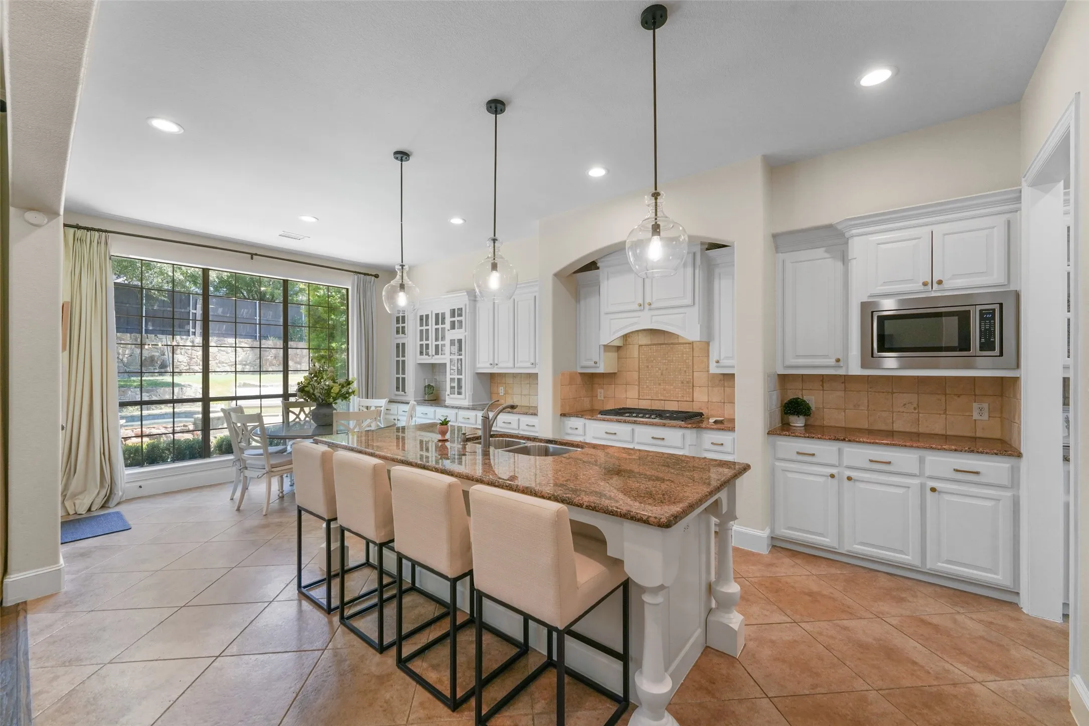 Single Family Residence For Sale in Collin County , 3401 Sliding Rock Drive, Mc Kinney, Texas 75070, 5 Bedroom, 4 Bathroom, 3 Garage spaces, 4,019 Sqft, built in 2006, mls#21340060, Real Estate Agent in Mc Kinney, Homes For Sale in Collin county, Homes For Sale in Mc Kinney, Realtor in Mc Kinney Texas, Real Estate Brokerage Independent Realty Texas, Luminita Cordes Realtor