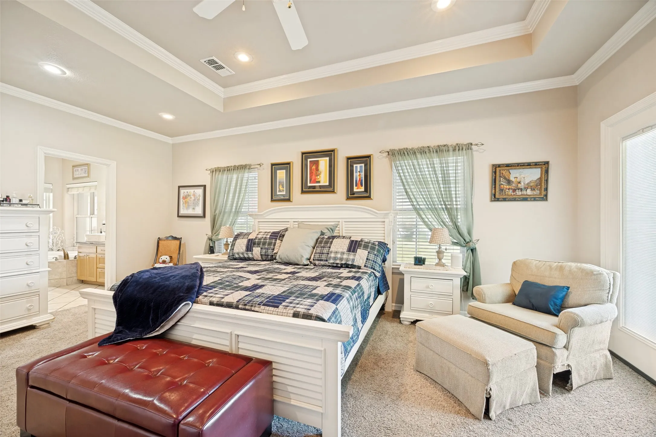 Single Family Residence For Sale in Grayson County , 108 Texoma Terrace Road, Denison, Texas 75020, 2 Bedroom, 4 Bathroom, 2 Garage spaces, 2,628 Sqft, built in 2005, mls#21342409, Real Estate Agent in Denison, Homes For Sale in Grayson county, Homes For Sale in Denison, Realtor in Denison Texas, Real Estate Brokerage Independent Realty Texas, Luminita Cordes Realtor