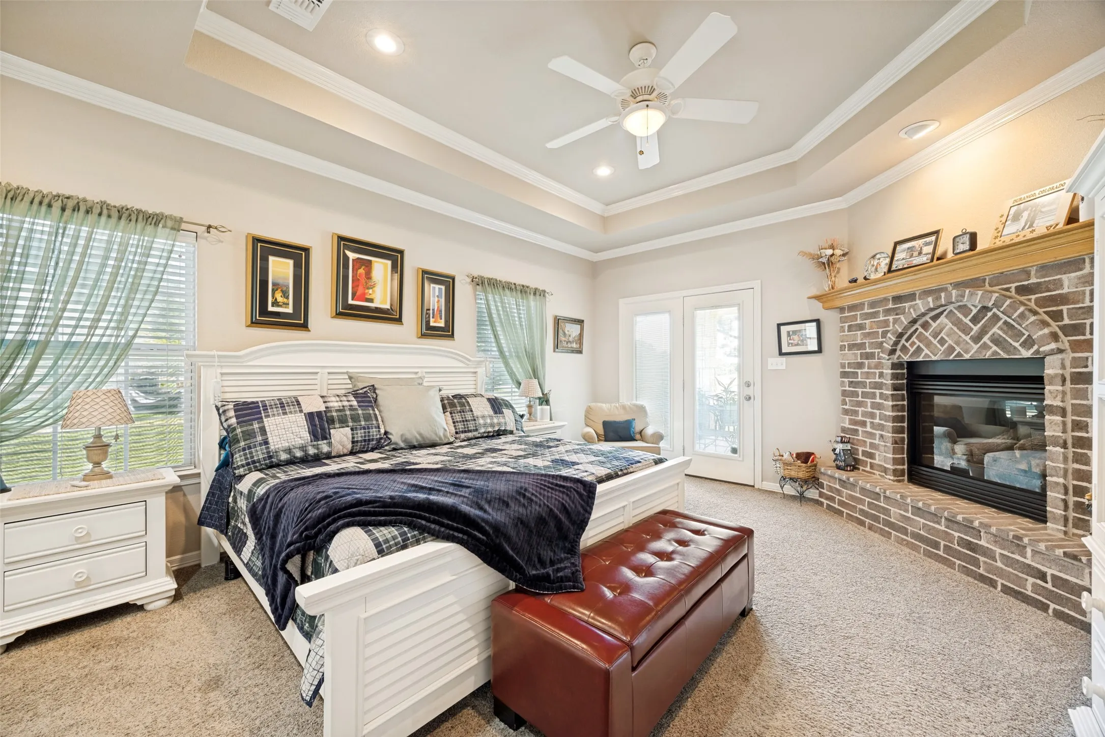 Single Family Residence For Sale in Grayson County , 108 Texoma Terrace Road, Denison, Texas 75020, 2 Bedroom, 4 Bathroom, 2 Garage spaces, 2,628 Sqft, built in 2005, mls#21342409, Real Estate Agent in Denison, Homes For Sale in Grayson county, Homes For Sale in Denison, Realtor in Denison Texas, Real Estate Brokerage Independent Realty Texas, Luminita Cordes Realtor