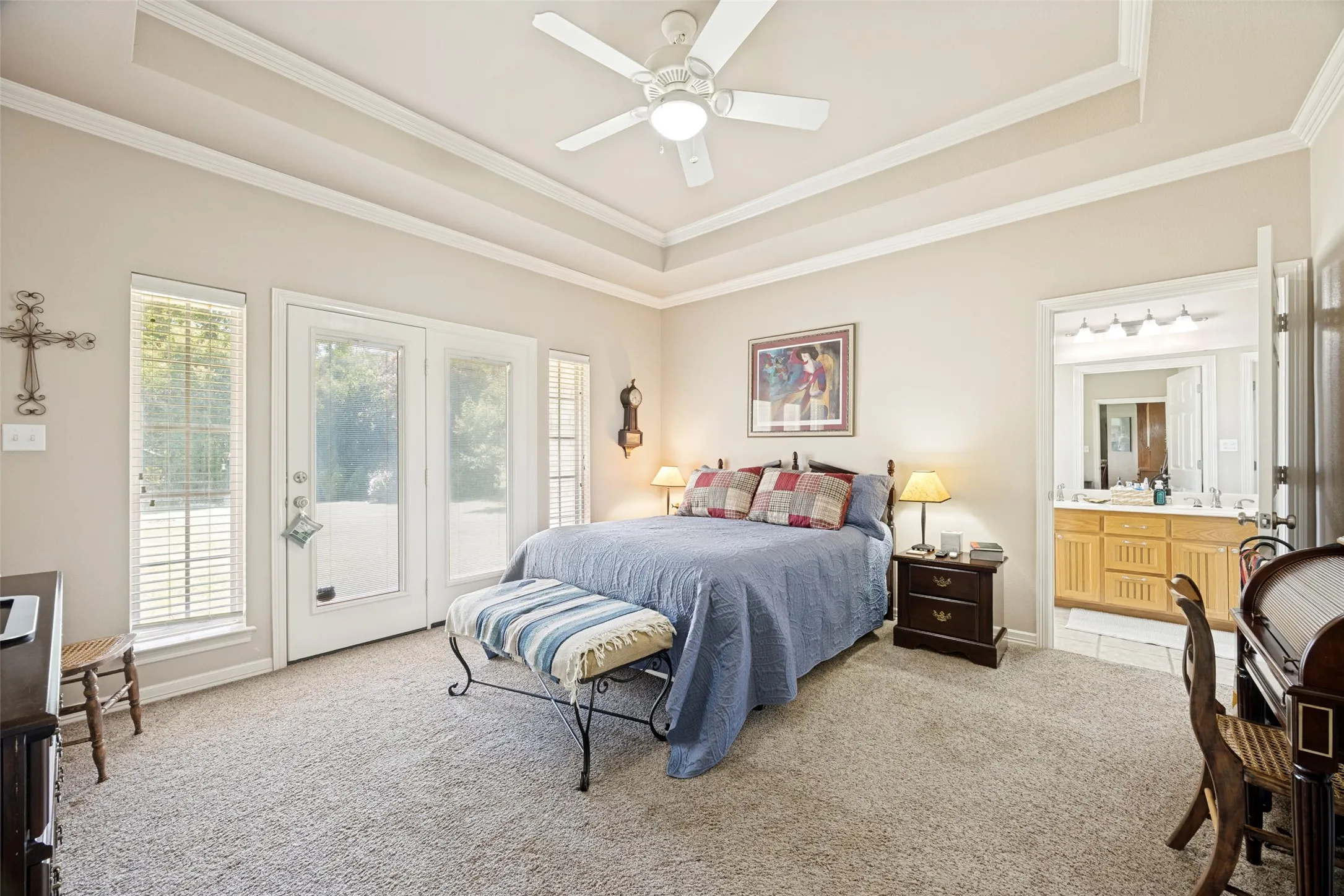 Single Family Residence For Sale in Grayson County , 108 Texoma Terrace Road, Denison, Texas 75020, 2 Bedroom, 4 Bathroom, 2 Garage spaces, 2,628 Sqft, built in 2005, mls#21342409, Real Estate Agent in Denison, Homes For Sale in Grayson county, Homes For Sale in Denison, Realtor in Denison Texas, Real Estate Brokerage Independent Realty Texas, Luminita Cordes Realtor