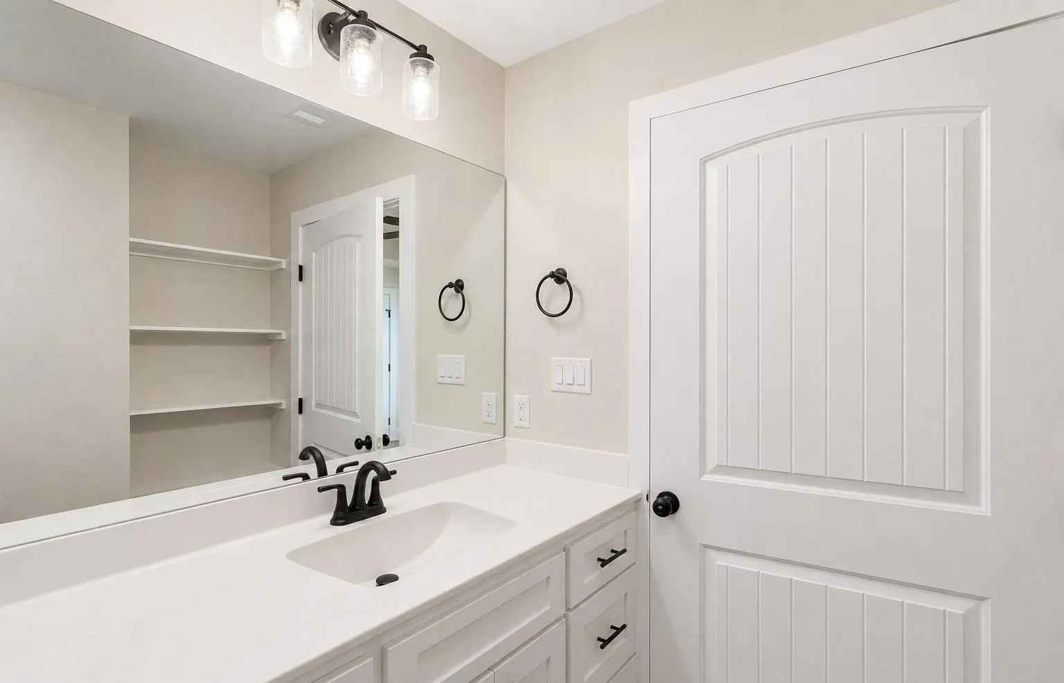 Single Family Residence For Sale in Cherokee County , 425 S Bonner Street, Jacksonville, Texas 75766, 2 Bedrooms, 2 Bathrooms, Garage spaces, 1,018 Sqft, built in 2026, Price $213,780, mls#21340874, Real Estate Agent in Jacksonville, Homes For Sale in Cherokee county, Homes For Sale in Jacksonville, Realtor in Jacksonville Texas, Real Estate Brokerage Independent Realty Texas, Luminita Cordes Realtor