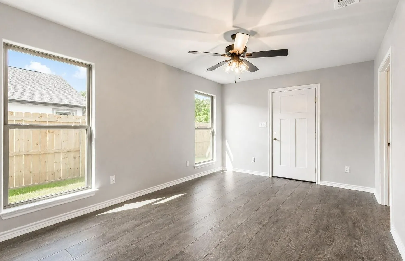 Single Family Residence For Sale in Cherokee County , 423 S Bonner Street, Jacksonville, Texas 75766, 2 Bedrooms, 2 Bathrooms, Garage spaces, 1,018 Sqft, built in 2026, Price $213,780, mls#21340846, Real Estate Agent in Jacksonville, Homes For Sale in Cherokee county, Homes For Sale in Jacksonville, Realtor in Jacksonville Texas, Real Estate Brokerage Independent Realty Texas, Luminita Cordes Realtor