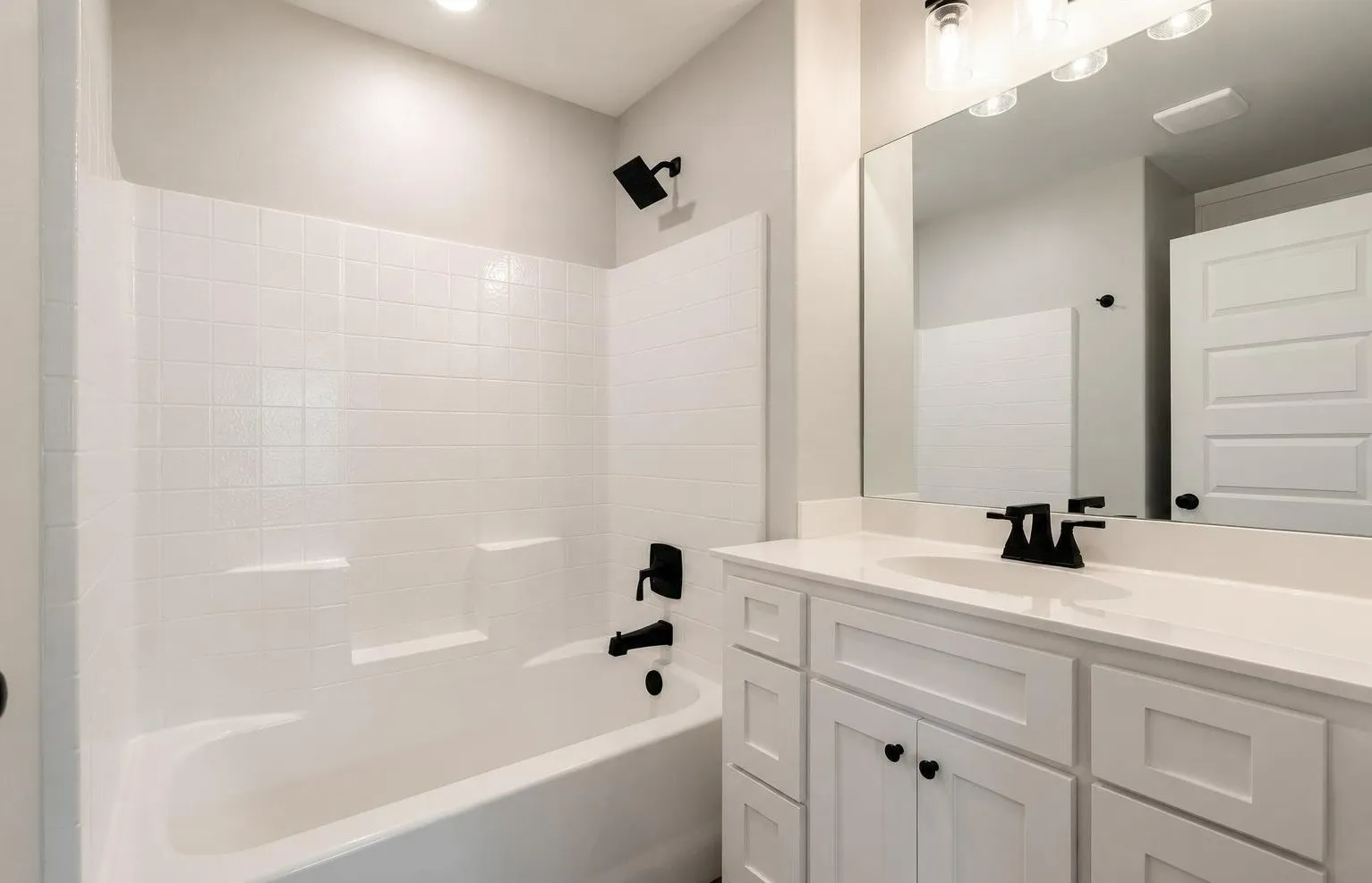 Single Family Residence For Sale in Cherokee County , 423 S Bonner Street, Jacksonville, Texas 75766, 2 Bedrooms, 2 Bathrooms, Garage spaces, 1,018 Sqft, built in 2026, Price $213,780, mls#21340846, Real Estate Agent in Jacksonville, Homes For Sale in Cherokee county, Homes For Sale in Jacksonville, Realtor in Jacksonville Texas, Real Estate Brokerage Independent Realty Texas, Luminita Cordes Realtor