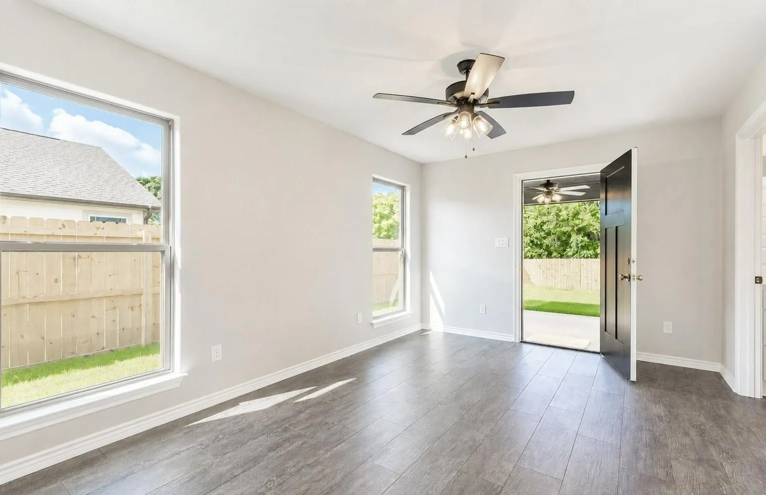 Single Family Residence For Sale in Cherokee County , 423 S Bonner Street, Jacksonville, Texas 75766, 2 Bedrooms, 2 Bathrooms, Garage spaces, 1,018 Sqft, built in 2026, Price $213,780, mls#21340846, Real Estate Agent in Jacksonville, Homes For Sale in Cherokee county, Homes For Sale in Jacksonville, Realtor in Jacksonville Texas, Real Estate Brokerage Independent Realty Texas, Luminita Cordes Realtor
