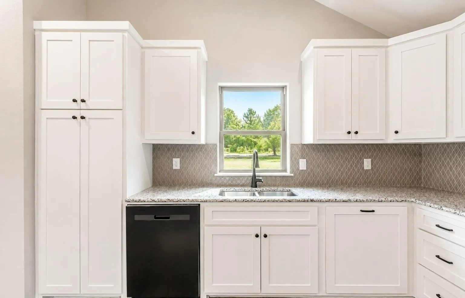 Single Family Residence For Sale in Cherokee County , 423 S Bonner Street, Jacksonville, Texas 75766, 2 Bedrooms, 2 Bathrooms, Garage spaces, 1,018 Sqft, built in 2026, Price $213,780, mls#21340846, Real Estate Agent in Jacksonville, Homes For Sale in Cherokee county, Homes For Sale in Jacksonville, Realtor in Jacksonville Texas, Real Estate Brokerage Independent Realty Texas, Luminita Cordes Realtor
