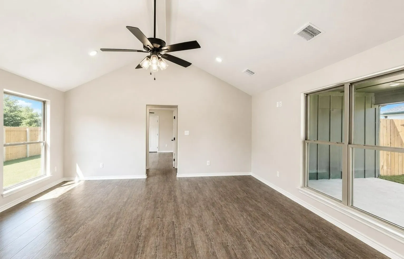 Single Family Residence For Sale in Cherokee County , 423 S Bonner Street, Jacksonville, Texas 75766, 2 Bedrooms, 2 Bathrooms, Garage spaces, 1,018 Sqft, built in 2026, Price $213,780, mls#21340846, Real Estate Agent in Jacksonville, Homes For Sale in Cherokee county, Homes For Sale in Jacksonville, Realtor in Jacksonville Texas, Real Estate Brokerage Independent Realty Texas, Luminita Cordes Realtor