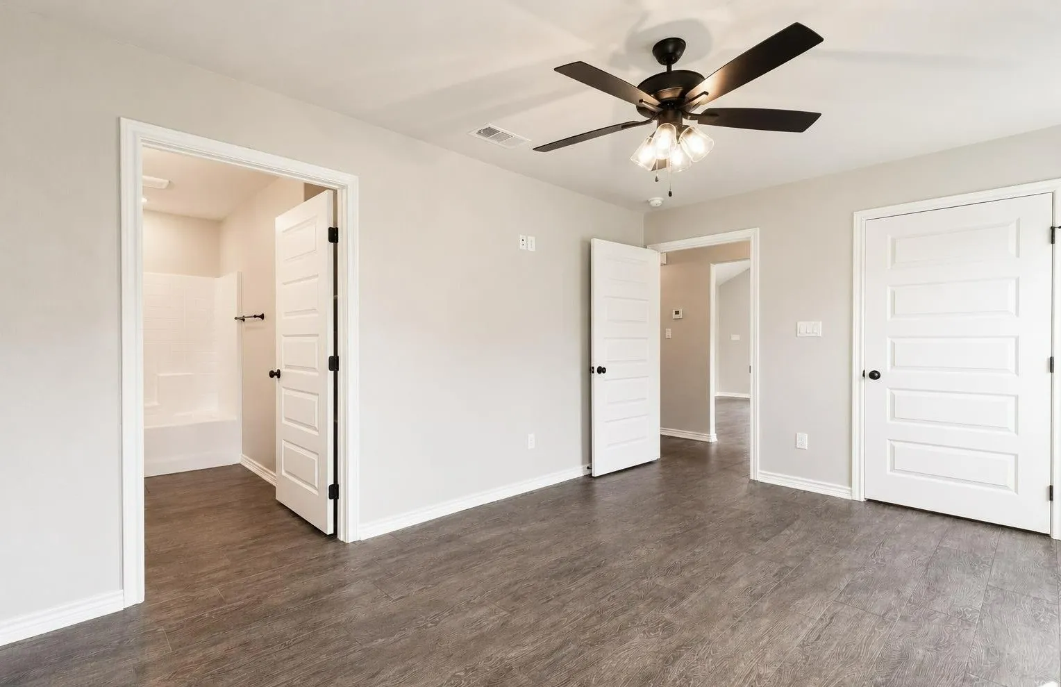 Single Family Residence For Sale in Cherokee County , 423 S Bonner Street, Jacksonville, Texas 75766, 2 Bedrooms, 2 Bathrooms, Garage spaces, 1,018 Sqft, built in 2026, Price $213,780, mls#21340846, Real Estate Agent in Jacksonville, Homes For Sale in Cherokee county, Homes For Sale in Jacksonville, Realtor in Jacksonville Texas, Real Estate Brokerage Independent Realty Texas, Luminita Cordes Realtor