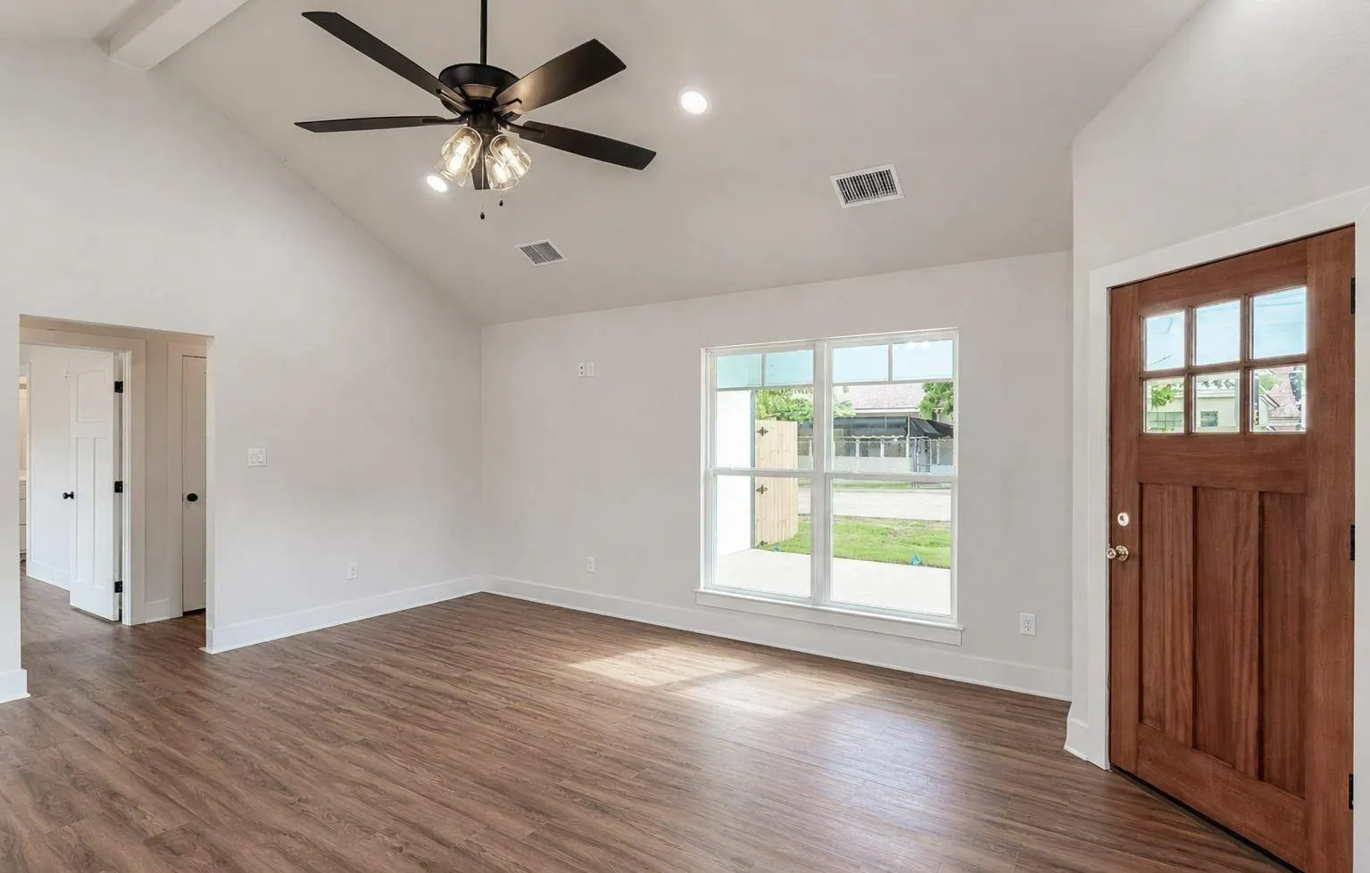 Single Family Residence For Sale in Cherokee County , 421 S Bonner Street, Jacksonville, Texas 75766, 2 Bedrooms, 2 Bathrooms, Garage spaces, 1,018 Sqft, built in 2026, Price $213,780, mls#21340677, Real Estate Agent in Jacksonville, Homes For Sale in Cherokee county, Homes For Sale in Jacksonville, Realtor in Jacksonville Texas, Real Estate Brokerage Independent Realty Texas, Luminita Cordes Realtor