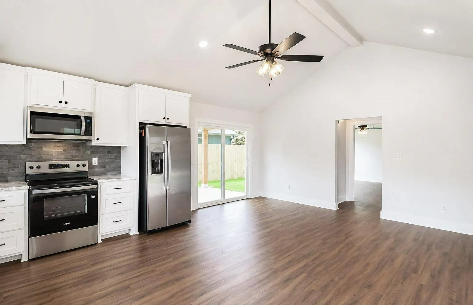 Single Family Residence For Sale in Cherokee County , 421 S Bonner Street, Jacksonville, Texas 75766, 2 Bedrooms, 2 Bathrooms, Garage spaces, 1,018 Sqft, built in 2026, Price $213,780, mls#21340677, Real Estate Agent in Jacksonville, Homes For Sale in Cherokee county, Homes For Sale in Jacksonville, Realtor in Jacksonville Texas, Real Estate Brokerage Independent Realty Texas, Luminita Cordes Realtor
