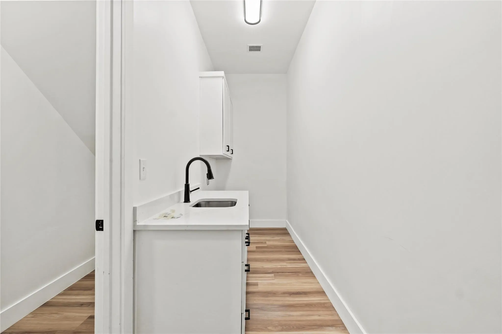 Single Family Residence For Sale in Dallas County , 2401 Peabody Avenue, Dallas, Texas 75215, 4 Bedroom, 4 Bathroom, 2 Garage spaces, 2,701 Sqft, built in 2025, mls#21345257, Real Estate Agent in Dallas, Homes For Sale in Dallas county, Homes For Sale in Dallas, Realtor in Dallas Texas, Real Estate Brokerage Independent Realty Texas, Luminita Cordes Realtor