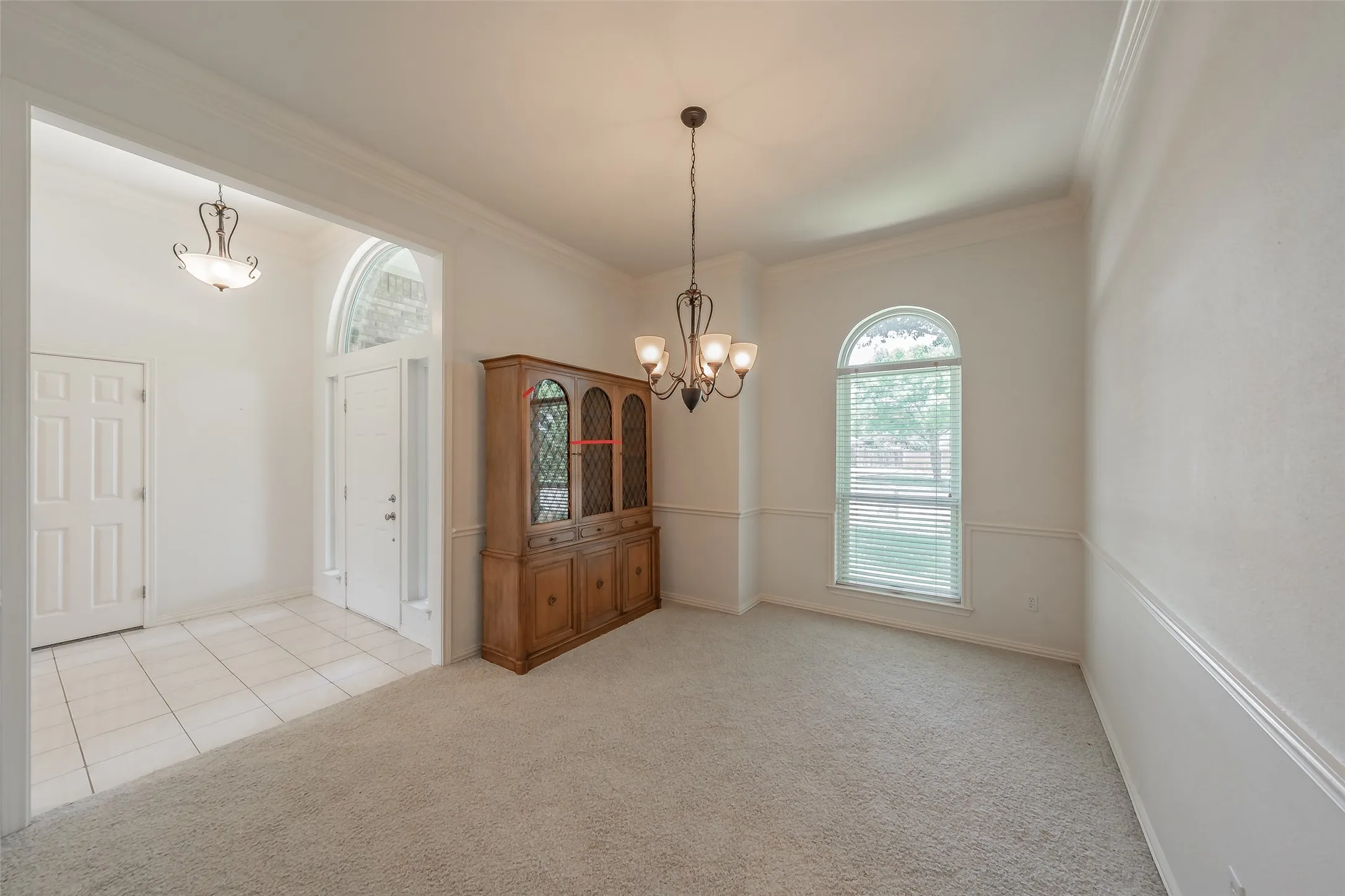 Single Family Residence For Sale in Tarrant County , 1057 Oak Valley Court, Keller, Texas 76248, 3 Bedroom, 2 Bathroom, 2 Garage spaces, 2,123 Sqft, built in 1993, mls#21340902, Real Estate Agent in Keller, Homes For Sale in Tarrant county, Homes For Sale in Keller, Realtor in Keller Texas, Real Estate Brokerage Independent Realty Texas, Luminita Cordes Realtor