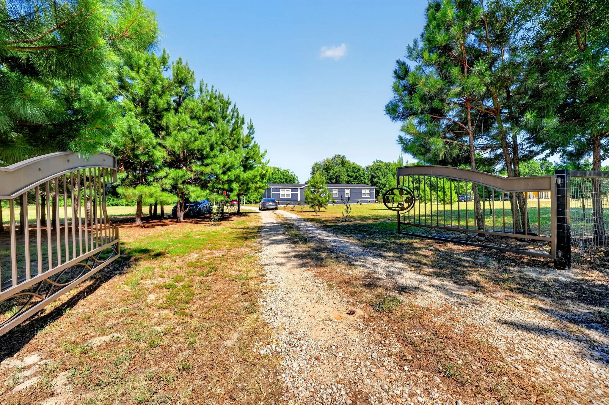 Manufactured Home For Sale in Rains County , 890 Fm 275, Emory, Texas 75440, 4 Bedroom, 3 Bathroom, Garage spaces, 2,560 Sqft, built in 2020, mls#21344391, Real Estate Agent in Emory, Homes For Sale in Rains county, Homes For Sale in Emory, Realtor in Emory Texas, Real Estate Brokerage Independent Realty Texas, Luminita Cordes Realtor