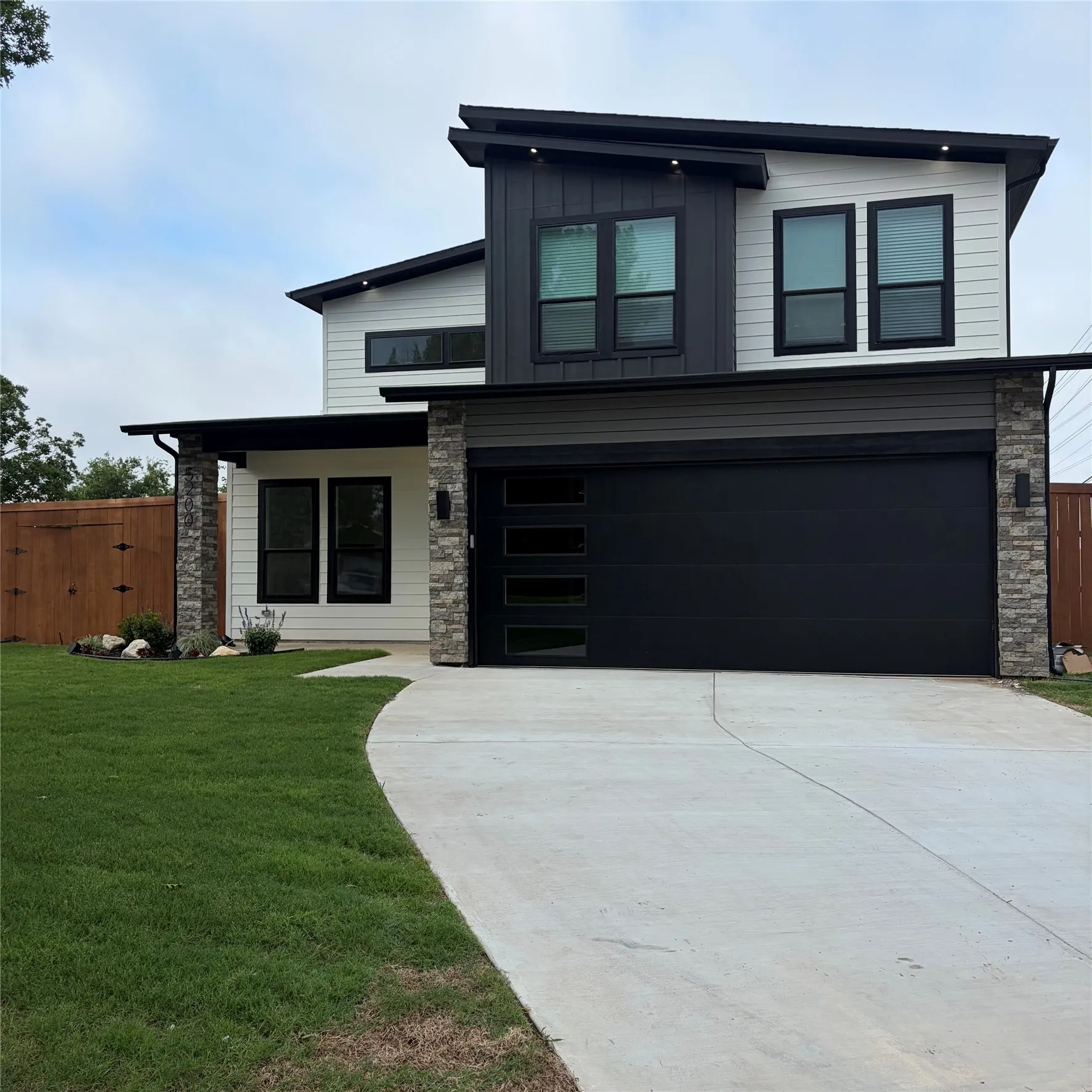 Single Family Residence For Rent in Denton County , 5200 GIBSON Drive, The Colony, Texas 75056, 4 Bedroom, 3 Bathroom, 2 Garage spaces, 2,100 Sqft, built in 2026, mls#21344475, Real Estate Agent in The Colony, Homes For Rent in Denton county, Homes For Rent in The Colony, Realtor in The Colony Texas, Real Estate Brokerage Independent Realty Texas, Luminita Cordes Realtor