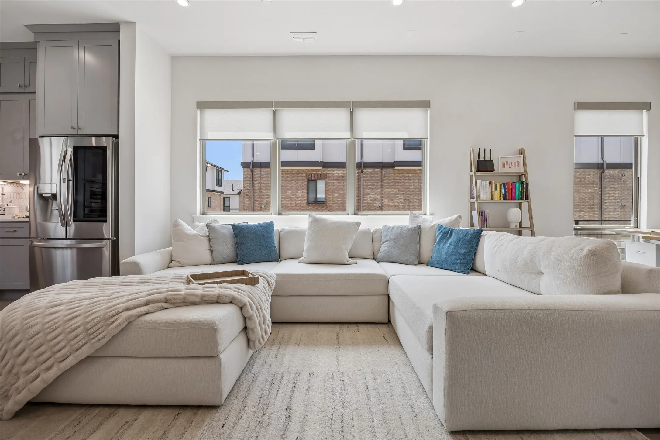 Condominium For Sale in Dallas County , 13900 Noel Road 301, Dallas, Texas 75240, 2 Bedroom, 3 Bathroom, 2 Garage spaces, 1,565 Sqft, built in 2022, mls#21344309, Real Estate Agent in Dallas, Homes For Sale in Dallas county, Homes For Sale in Dallas, Realtor in Dallas Texas, Real Estate Brokerage Independent Realty Texas, Luminita Cordes Realtor