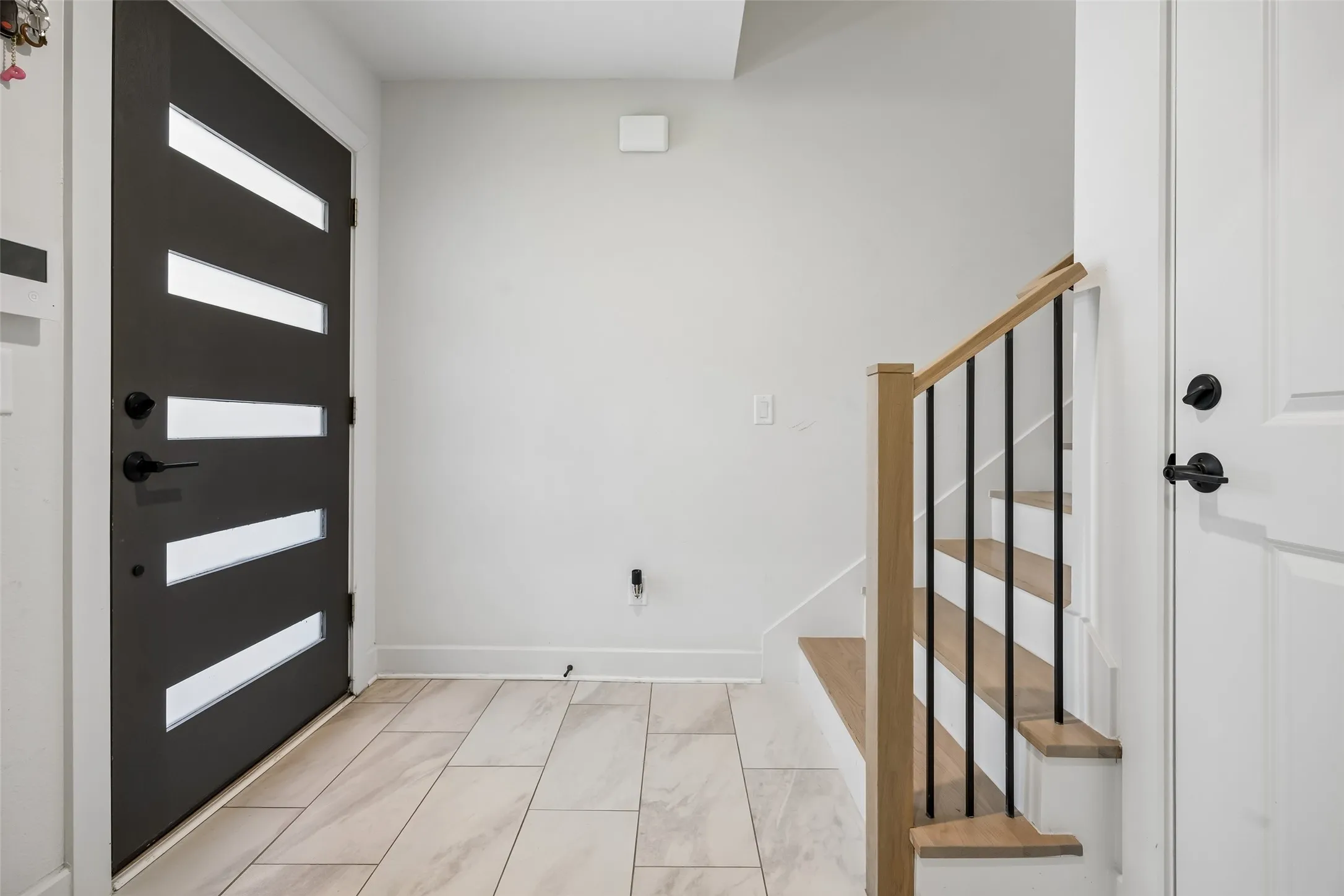 Condominium For Sale in Dallas County , 13900 Noel Road 301, Dallas, Texas 75240, 2 Bedroom, 3 Bathroom, 2 Garage spaces, 1,565 Sqft, built in 2022, mls#21344309, Real Estate Agent in Dallas, Homes For Sale in Dallas county, Homes For Sale in Dallas, Realtor in Dallas Texas, Real Estate Brokerage Independent Realty Texas, Luminita Cordes Realtor