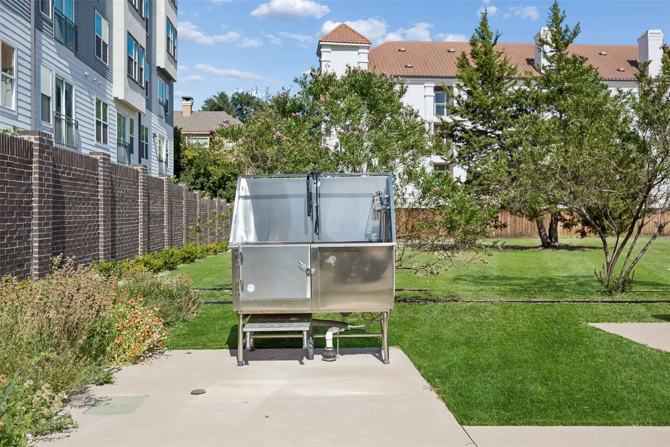 Condominium For Sale in Dallas County , 13900 Noel Road 301, Dallas, Texas 75240, 2 Bedroom, 3 Bathroom, 2 Garage spaces, 1,565 Sqft, built in 2022, mls#21344309, Real Estate Agent in Dallas, Homes For Sale in Dallas county, Homes For Sale in Dallas, Realtor in Dallas Texas, Real Estate Brokerage Independent Realty Texas, Luminita Cordes Realtor