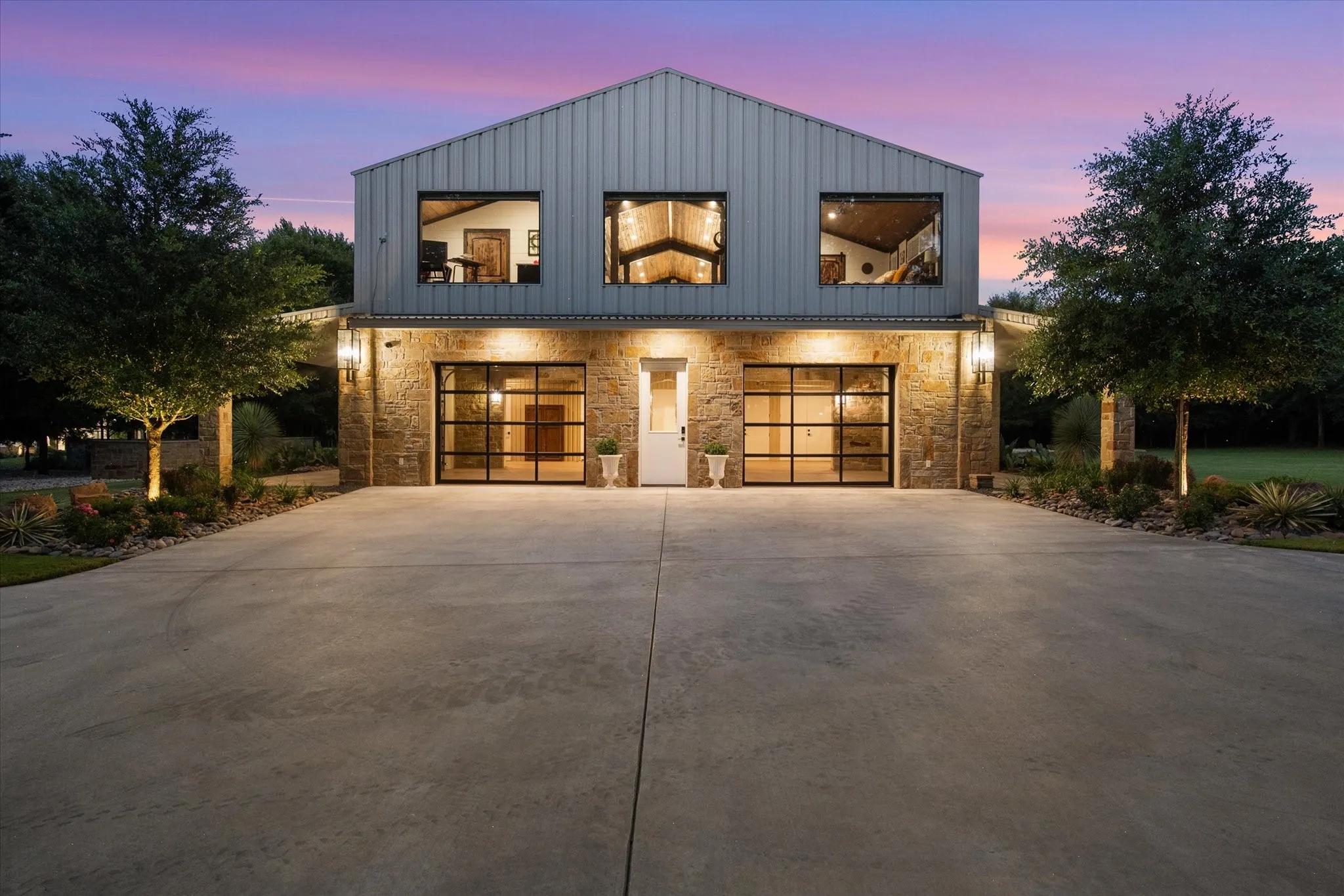 Farm For Sale in Freestone County , 218 FCR 1055, Wortham, Texas 76693, 4 Bedrooms, 4 Bathrooms, 2 Garage spaces, 6,400 Sqft, built in 2023, Price $10,500,000, mls#21342842, Real Estate Agent in Wortham, Homes For Sale in Freestone county, Homes For Sale in Wortham, Realtor in Wortham Texas, Real Estate Brokerage Independent Realty Texas, Luminita Cordes Realtor