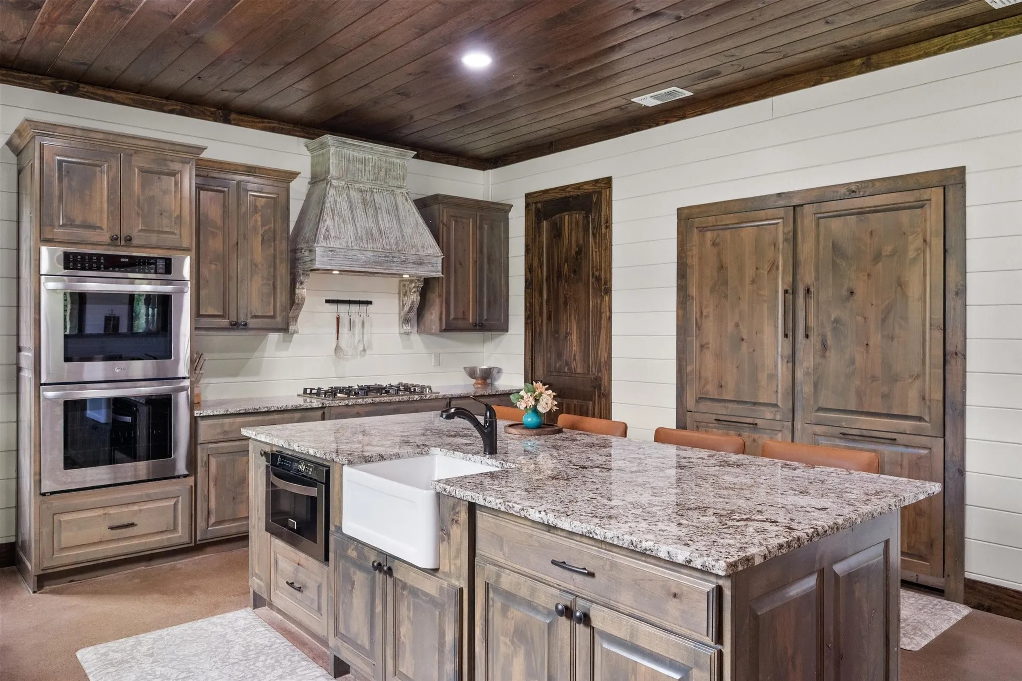 Farm For Sale in Freestone County , 218 FCR 1055, Wortham, Texas 76693, 4 Bedrooms, 4 Bathrooms, 2 Garage spaces, 6,400 Sqft, built in 2023, Price $10,500,000, mls#21342842, Real Estate Agent in Wortham, Homes For Sale in Freestone county, Homes For Sale in Wortham, Realtor in Wortham Texas, Real Estate Brokerage Independent Realty Texas, Luminita Cordes Realtor