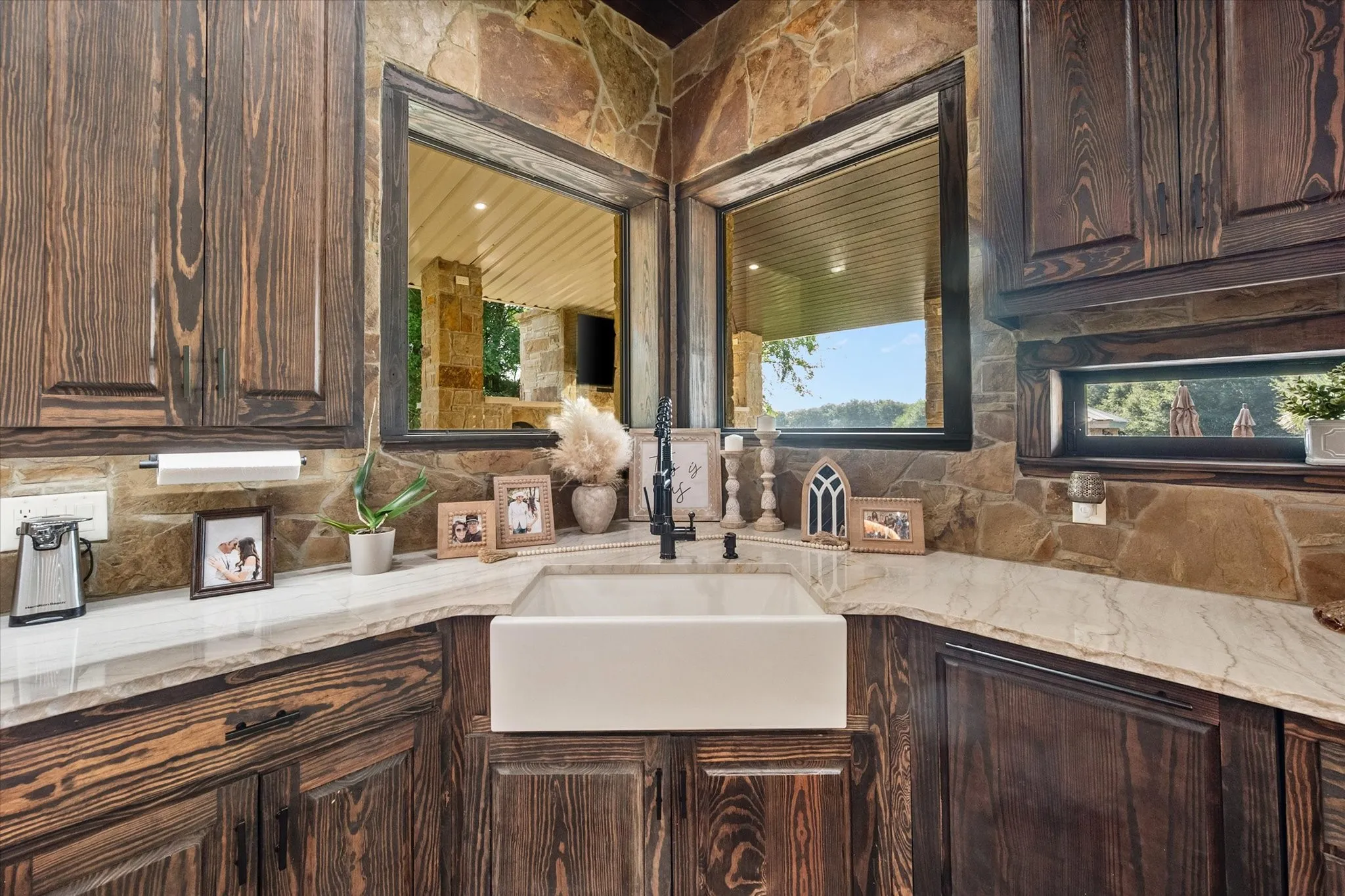 Farm For Sale in Freestone County , 218 FCR 1055, Wortham, Texas 76693, 4 Bedrooms, 4 Bathrooms, 2 Garage spaces, 6,400 Sqft, built in 2023, Price $10,500,000, mls#21342842, Real Estate Agent in Wortham, Homes For Sale in Freestone county, Homes For Sale in Wortham, Realtor in Wortham Texas, Real Estate Brokerage Independent Realty Texas, Luminita Cordes Realtor