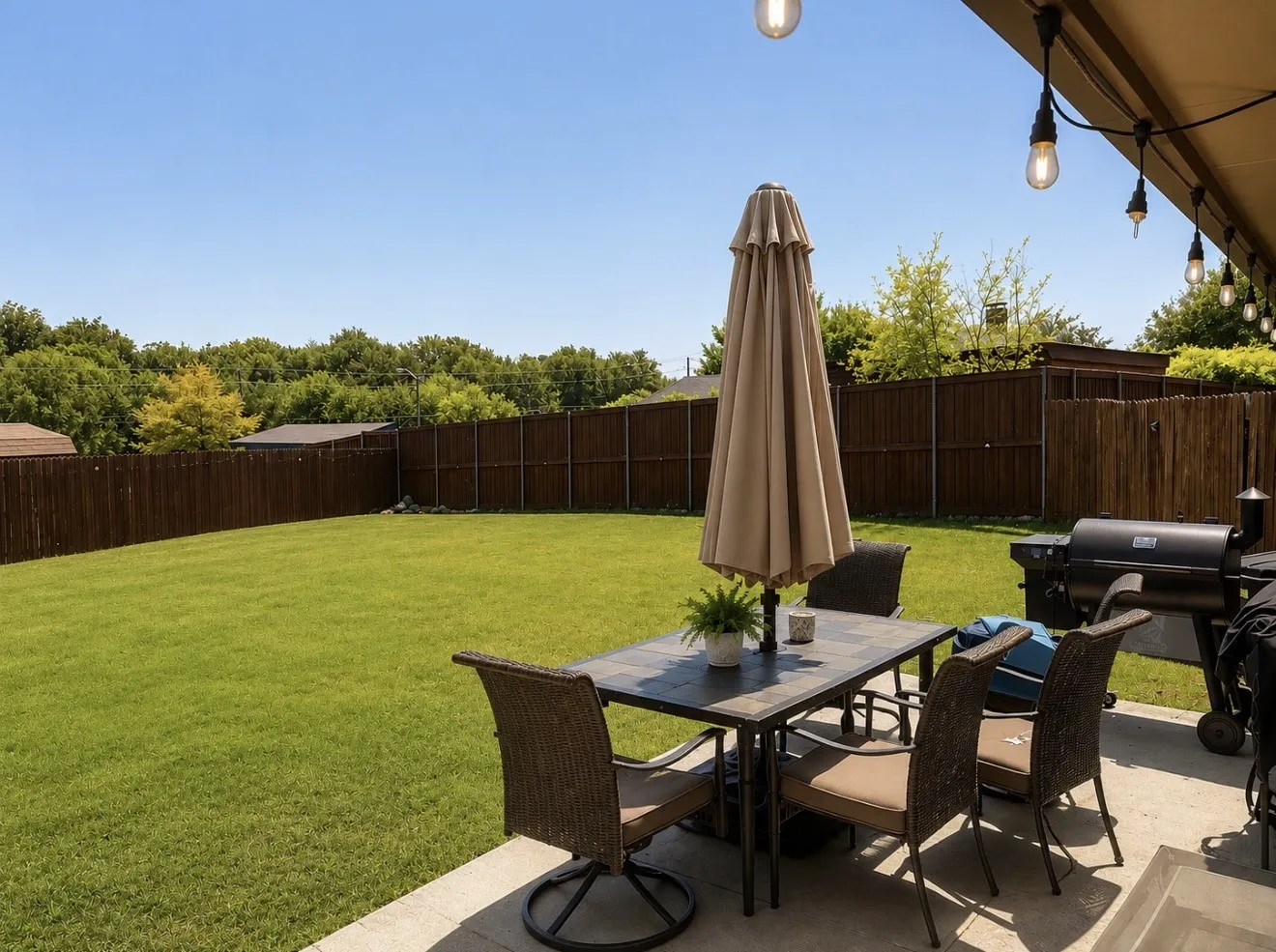 Single Family Residence For Sale in Collin County , 4016 Hidalgo Drive, Plano, Texas 75074, 3 Bedroom, 2 Bathroom, 2 Garage spaces, 1,718 Sqft, built in 1985, mls#21345319, Real Estate Agent in Plano, Homes For Sale in Collin county, Homes For Sale in Plano, Realtor in Plano Texas, Real Estate Brokerage Independent Realty Texas, Luminita Cordes Realtor
