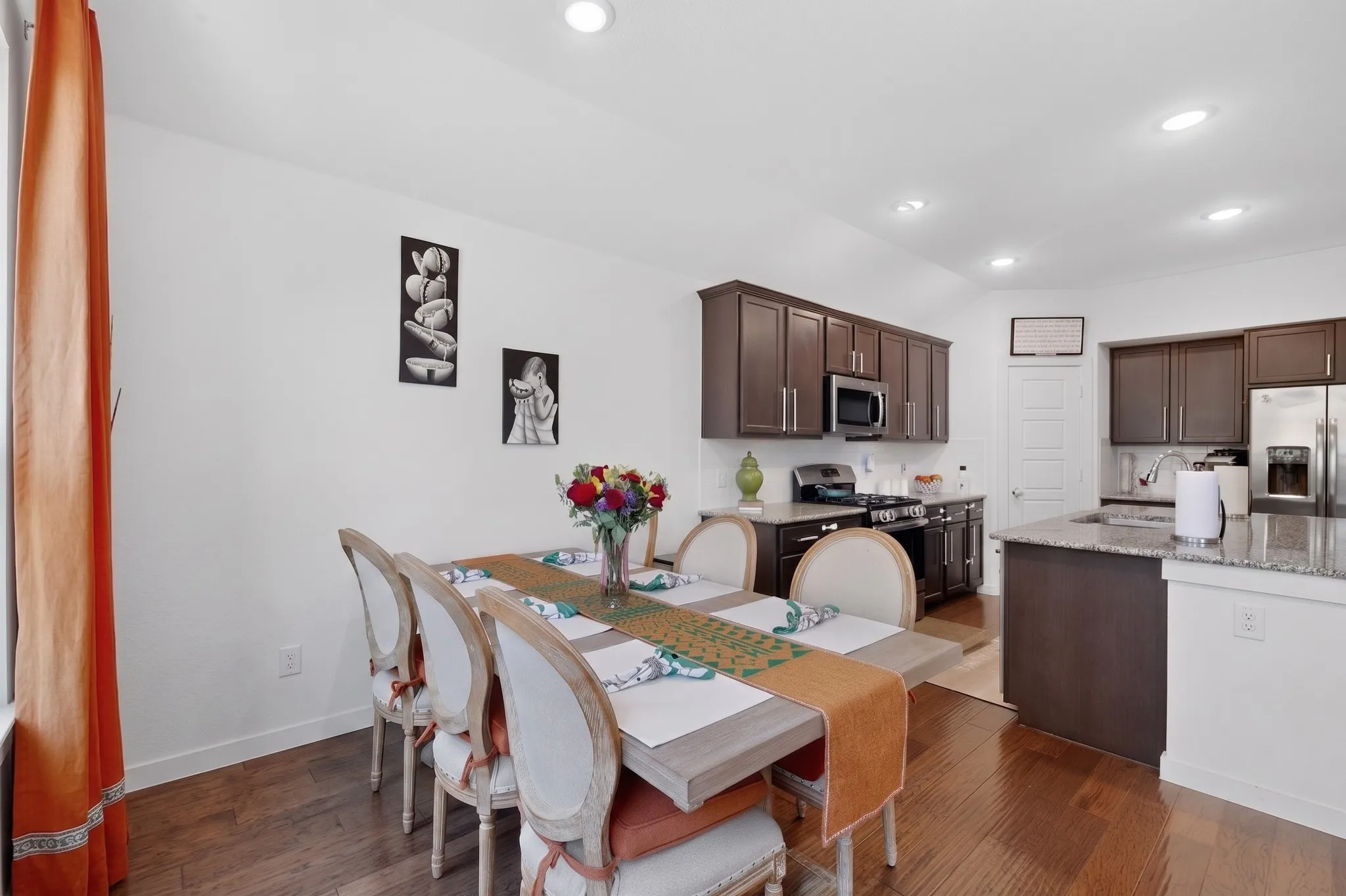 Single Family Residence For Sale in Collin County , 1021 Acacia Drive, Anna, Texas 75409, 4 Bedroom, 3 Bathroom, 2 Garage spaces, 2,085 Sqft, built in 2016, mls#21340098, Real Estate Agent in Anna, Homes For Sale in Collin county, Homes For Sale in Anna, Realtor in Anna Texas, Real Estate Brokerage Independent Realty Texas, Luminita Cordes Realtor