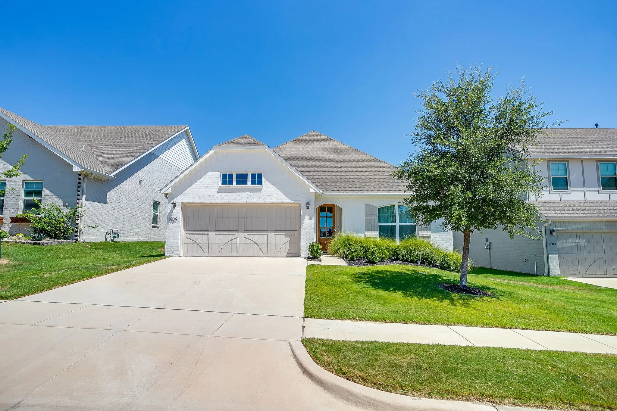 Single Family Residence For Sale in Parker County , 1009 Brown Valley Trail, Weatherford, Texas 76087, 3 Bedroom, 2 Bathroom, 2 Garage spaces, 2,124 Sqft, built in 2022, mls#21342758, Real Estate Agent in Weatherford, Homes For Sale in Parker county, Homes For Sale in Weatherford, Realtor in Weatherford Texas, Real Estate Brokerage Independent Realty Texas, Luminita Cordes Realtor