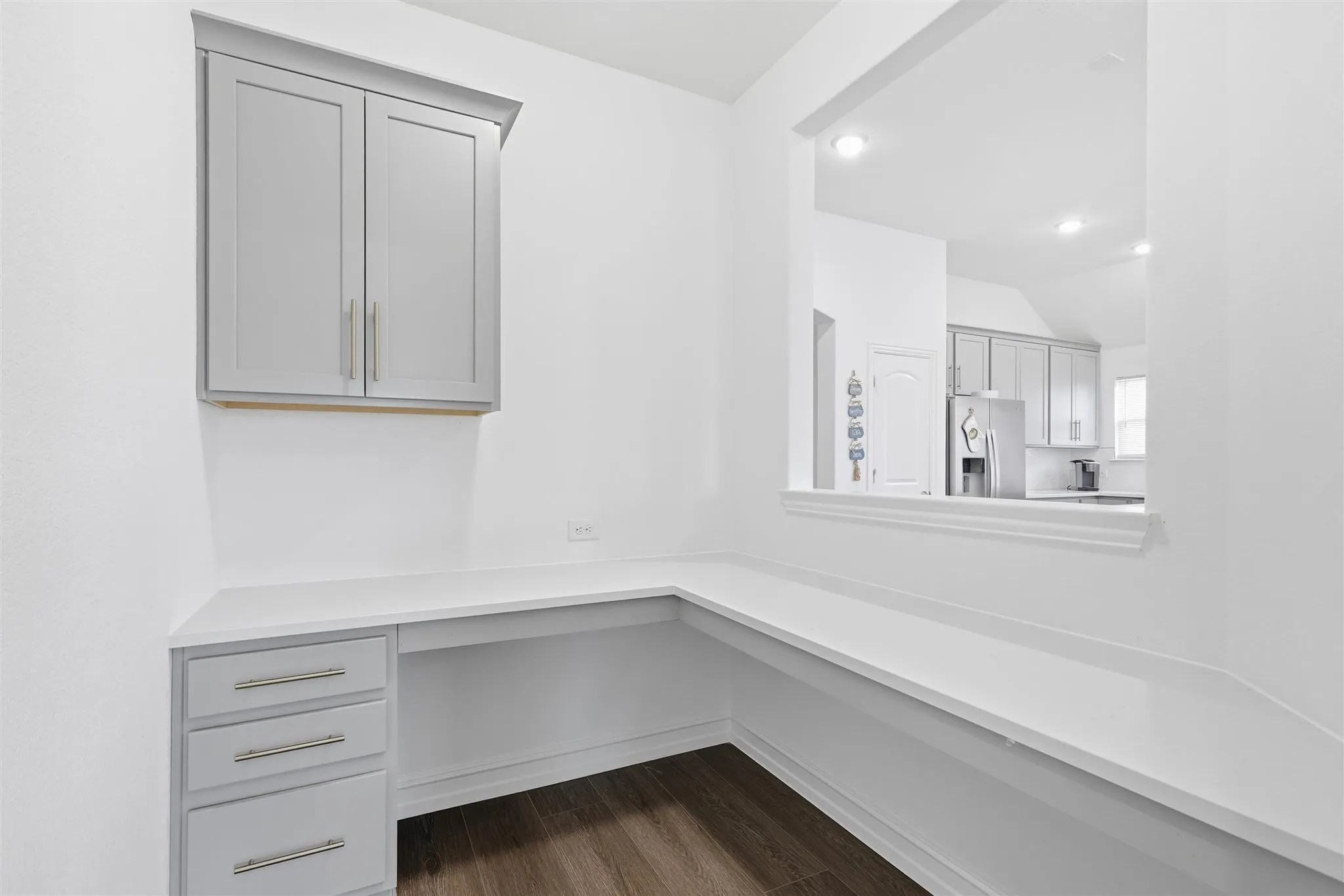 Single Family Residence For Sale in Tarrant County , 11140 Boyne Avenue, Fort Worth, Texas 76052, 3 Bedroom, 2 Bathroom, 2 Garage spaces, 2,204 Sqft, built in 2025, mls#21345457, Real Estate Agent in Fort Worth, Homes For Sale in Tarrant county, Homes For Sale in Fort Worth, Realtor in Fort Worth Texas, Real Estate Brokerage Independent Realty Texas, Luminita Cordes Realtor