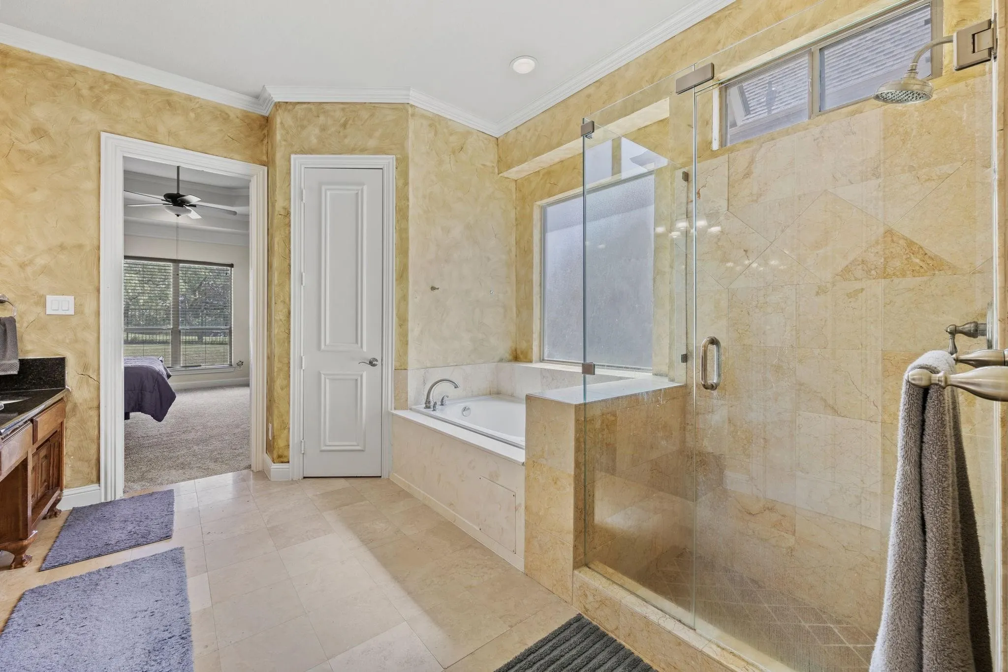 Single Family Residence For Sale in Dallas County , 804 Bentwater Parkway, Grand Prairie, Texas 75104, 5 Bedroom, 6 Bathroom, 3 Garage spaces, 4,037 Sqft, built in 2007, mls#21345084, Real Estate Agent in Grand Prairie, Homes For Sale in Dallas county, Homes For Sale in Grand Prairie, Realtor in Grand Prairie Texas, Real Estate Brokerage Independent Realty Texas, Luminita Cordes Realtor
