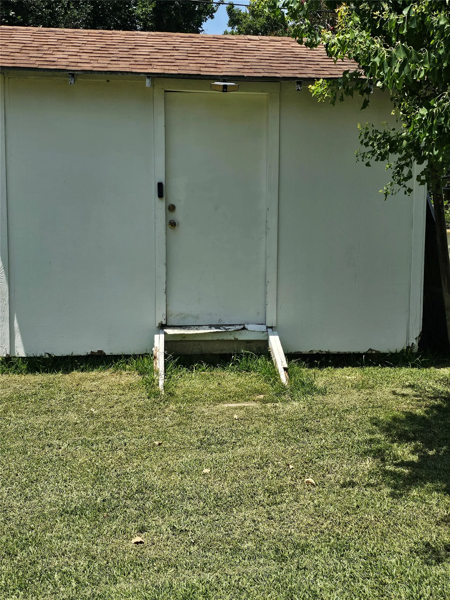 Single Family Residence For Sale in Lamar County , 2102 Wimberly Drive, Brookston, Texas 75421, 3 Bedroom, 2 Bathroom, Garage spaces, 1,326 Sqft, built in 1970, mls#21344092, Real Estate Agent in Brookston, Homes For Sale in Lamar county, Homes For Sale in Brookston, Realtor in Brookston Texas, Real Estate Brokerage Independent Realty Texas, Luminita Cordes Realtor