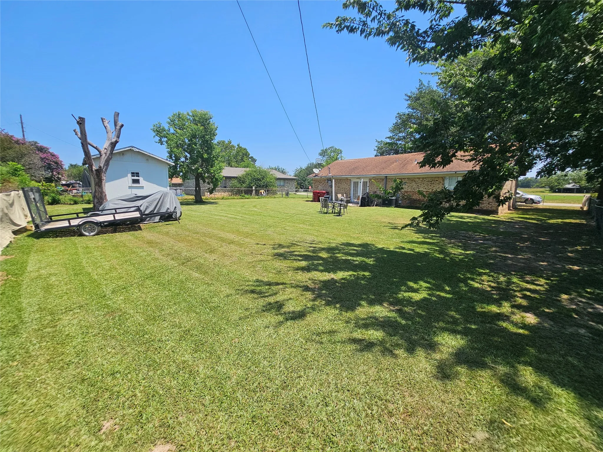 Single Family Residence For Sale in Lamar County , 2102 Wimberly Drive, Brookston, Texas 75421, 3 Bedroom, 2 Bathroom, Garage spaces, 1,326 Sqft, built in 1970, mls#21344092, Real Estate Agent in Brookston, Homes For Sale in Lamar county, Homes For Sale in Brookston, Realtor in Brookston Texas, Real Estate Brokerage Independent Realty Texas, Luminita Cordes Realtor