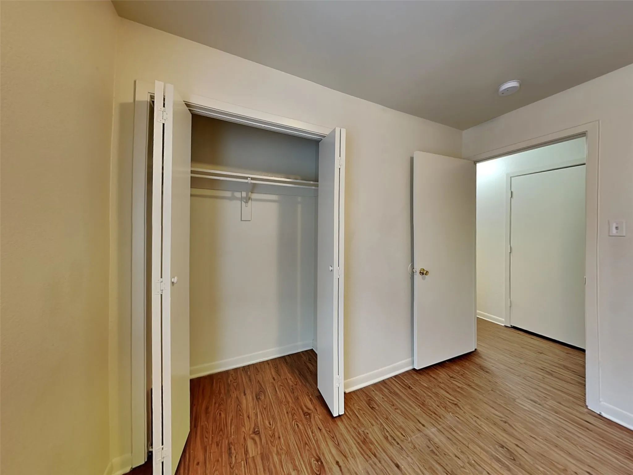 Single Family Residence For Rent in Tarrant County , 2955 Loving Avenue, Fort Worth, Texas 76106, 3 Bedroom, 2 Bathroom, Garage spaces, 2,256 Sqft, built in 2004, mls#21344271, Real Estate Agent in Fort Worth, Homes For Rent in Tarrant county, Homes For Rent in Fort Worth, Realtor in Fort Worth Texas, Real Estate Brokerage Independent Realty Texas, Luminita Cordes Realtor