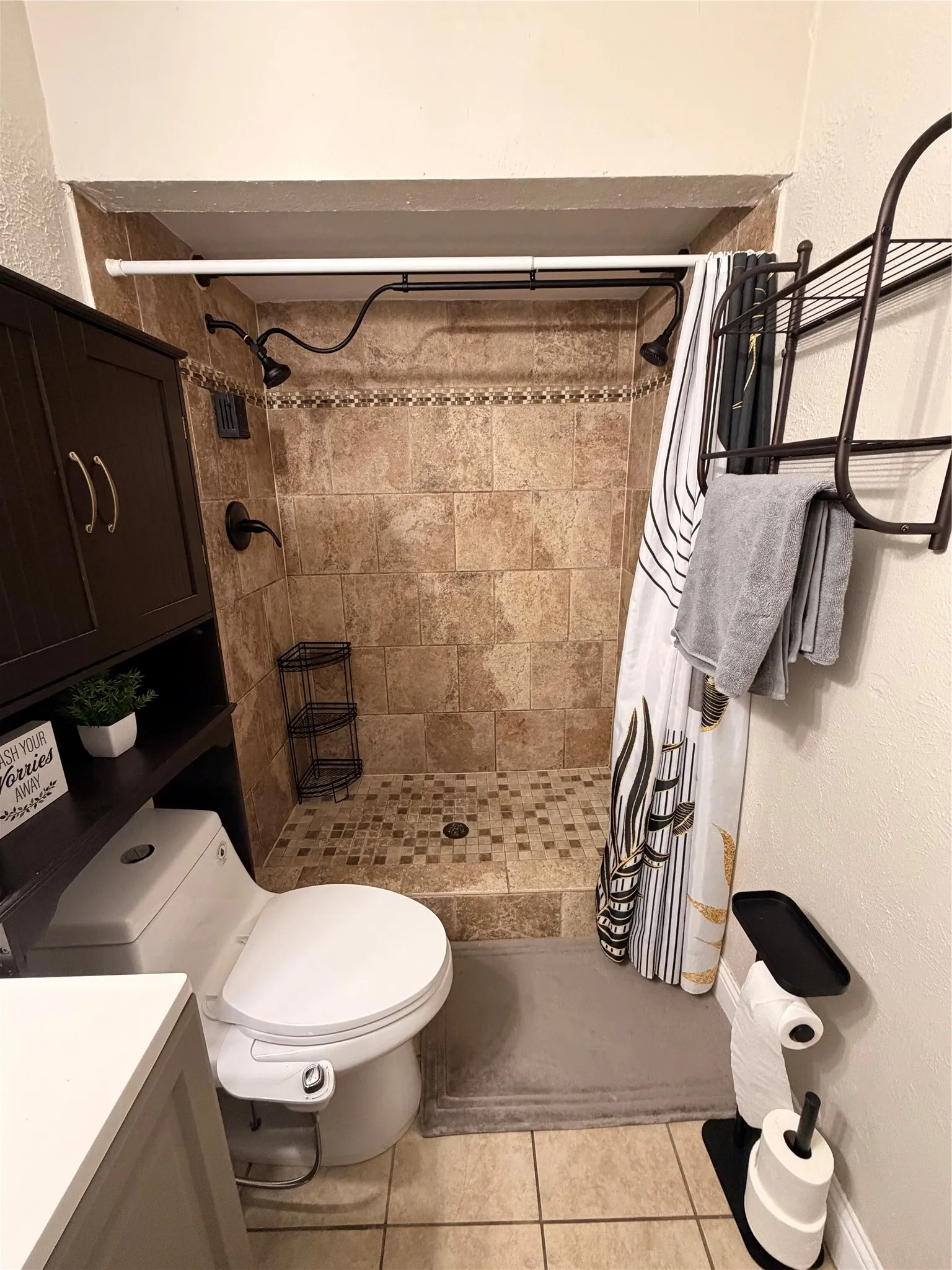 Double shower head