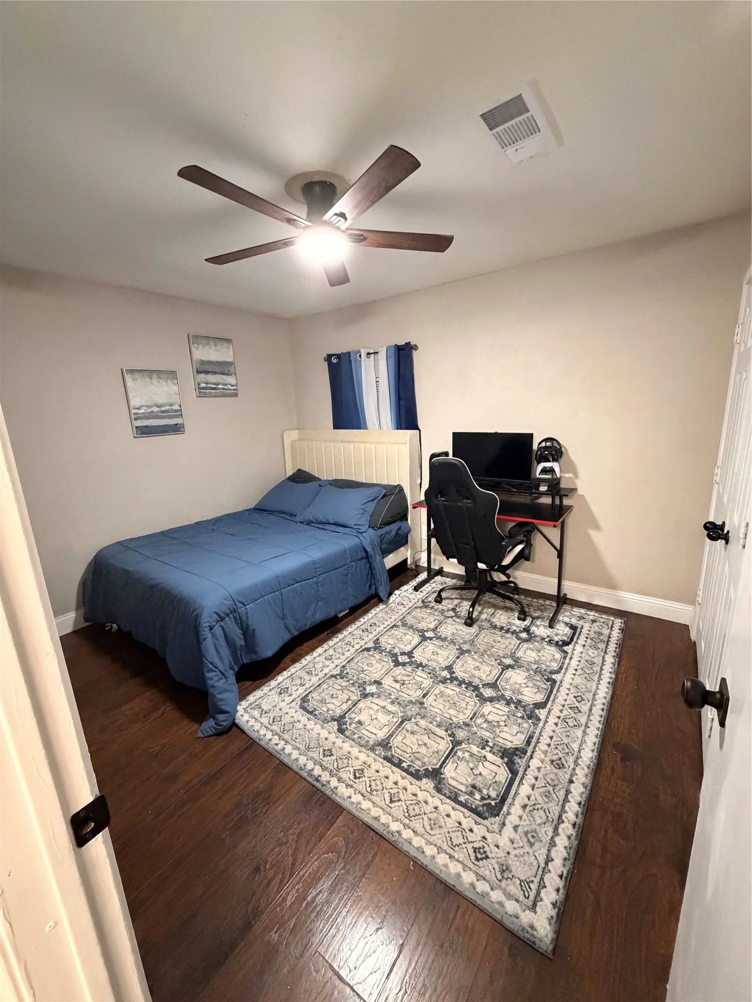 Single Family Residence For Sale in Tarrant County , 1224 Whittenburg Drive, Fort Worth, Texas 76134, 3 Bedroom, 2 Bathroom, 2 Garage spaces, 1,372 Sqft, built in 1978, mls#21345464, Real Estate Agent in Fort Worth, Homes For Sale in Tarrant county, Homes For Sale in Fort Worth, Realtor in Fort Worth Texas, Real Estate Brokerage Independent Realty Texas, Luminita Cordes Realtor