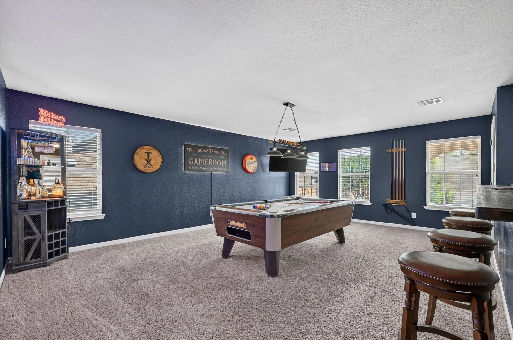 Single Family Residence For Sale in Denton County , 16157 Cowboy Trail, Fort Worth, Texas 76247, 4 Bedroom, 3 Bathroom, 2 Garage spaces, 2,611 Sqft, built in 2002, mls#21345462, Real Estate Agent in Fort Worth, Homes For Sale in Denton county, Homes For Sale in Fort Worth, Realtor in Fort Worth Texas, Real Estate Brokerage Independent Realty Texas, Luminita Cordes Realtor