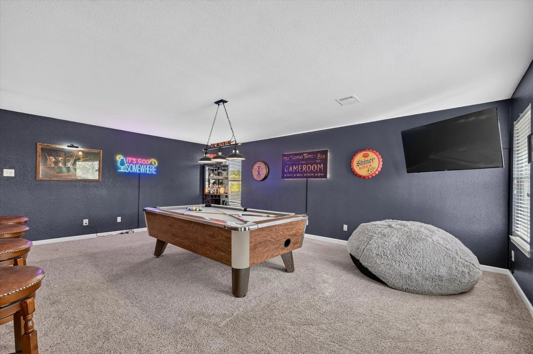 Single Family Residence For Sale in Denton County , 16157 Cowboy Trail, Fort Worth, Texas 76247, 4 Bedroom, 3 Bathroom, 2 Garage spaces, 2,611 Sqft, built in 2002, mls#21345462, Real Estate Agent in Fort Worth, Homes For Sale in Denton county, Homes For Sale in Fort Worth, Realtor in Fort Worth Texas, Real Estate Brokerage Independent Realty Texas, Luminita Cordes Realtor