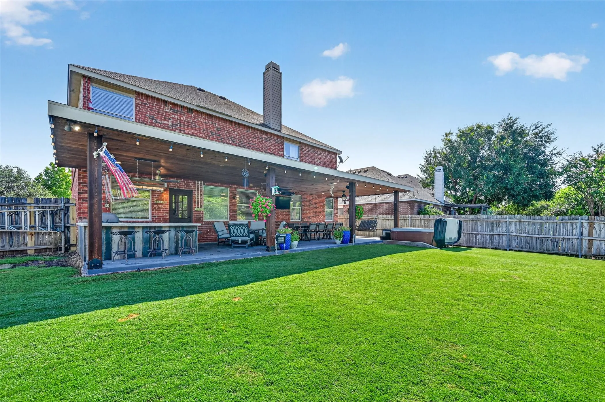 Single Family Residence For Sale in Denton County , 16157 Cowboy Trail, Fort Worth, Texas 76247, 4 Bedroom, 3 Bathroom, 2 Garage spaces, 2,611 Sqft, built in 2002, mls#21345462, Real Estate Agent in Fort Worth, Homes For Sale in Denton county, Homes For Sale in Fort Worth, Realtor in Fort Worth Texas, Real Estate Brokerage Independent Realty Texas, Luminita Cordes Realtor