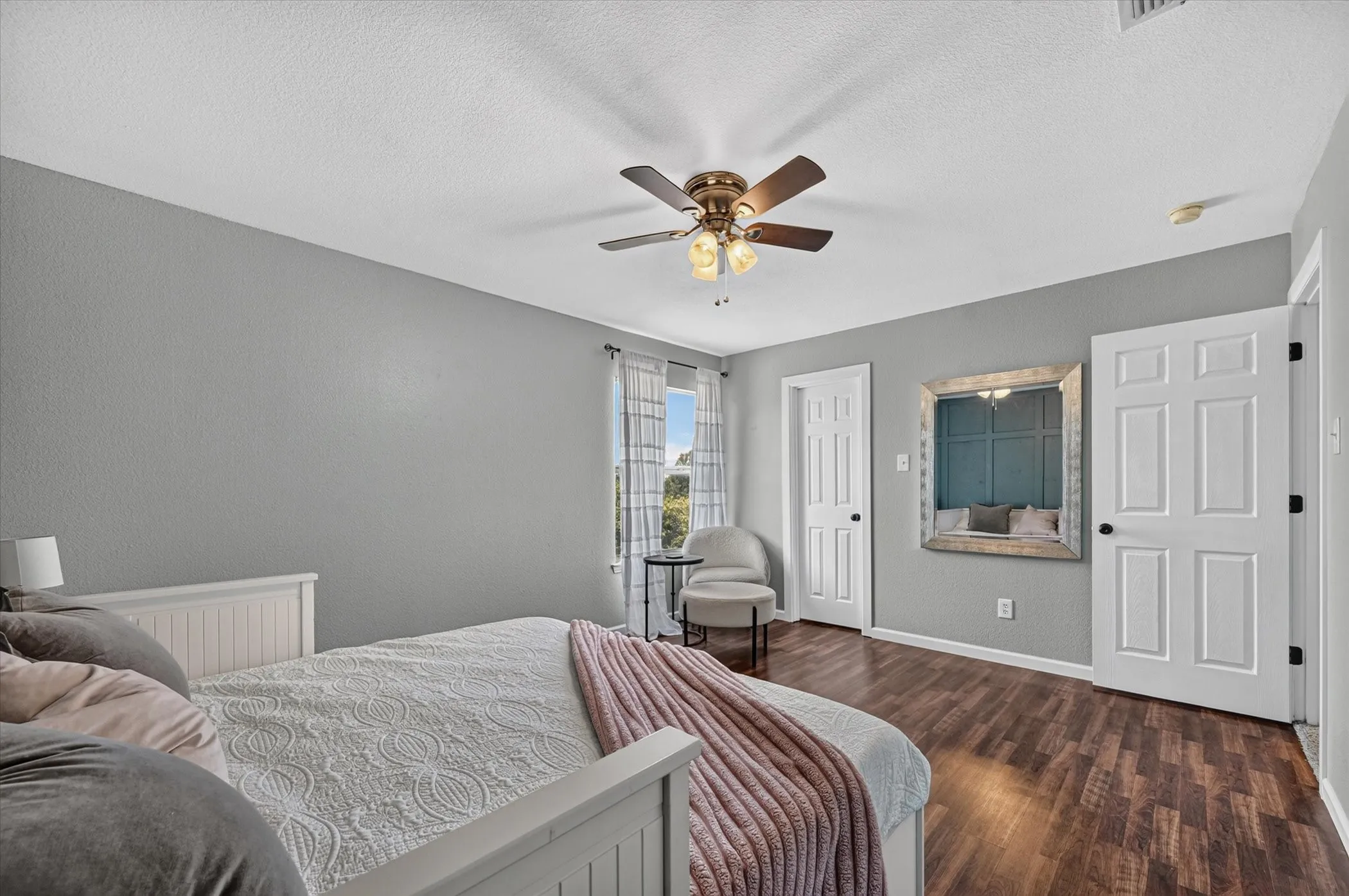 Single Family Residence For Sale in Denton County , 16157 Cowboy Trail, Fort Worth, Texas 76247, 4 Bedroom, 3 Bathroom, 2 Garage spaces, 2,611 Sqft, built in 2002, mls#21345462, Real Estate Agent in Fort Worth, Homes For Sale in Denton county, Homes For Sale in Fort Worth, Realtor in Fort Worth Texas, Real Estate Brokerage Independent Realty Texas, Luminita Cordes Realtor