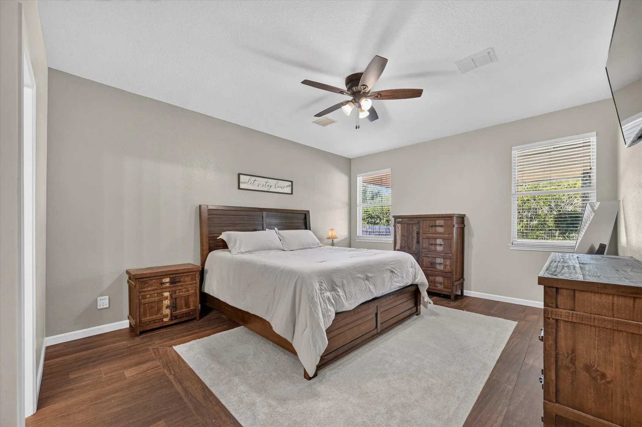 Single Family Residence For Sale in Denton County , 16157 Cowboy Trail, Fort Worth, Texas 76247, 4 Bedroom, 3 Bathroom, 2 Garage spaces, 2,611 Sqft, built in 2002, mls#21345462, Real Estate Agent in Fort Worth, Homes For Sale in Denton county, Homes For Sale in Fort Worth, Realtor in Fort Worth Texas, Real Estate Brokerage Independent Realty Texas, Luminita Cordes Realtor