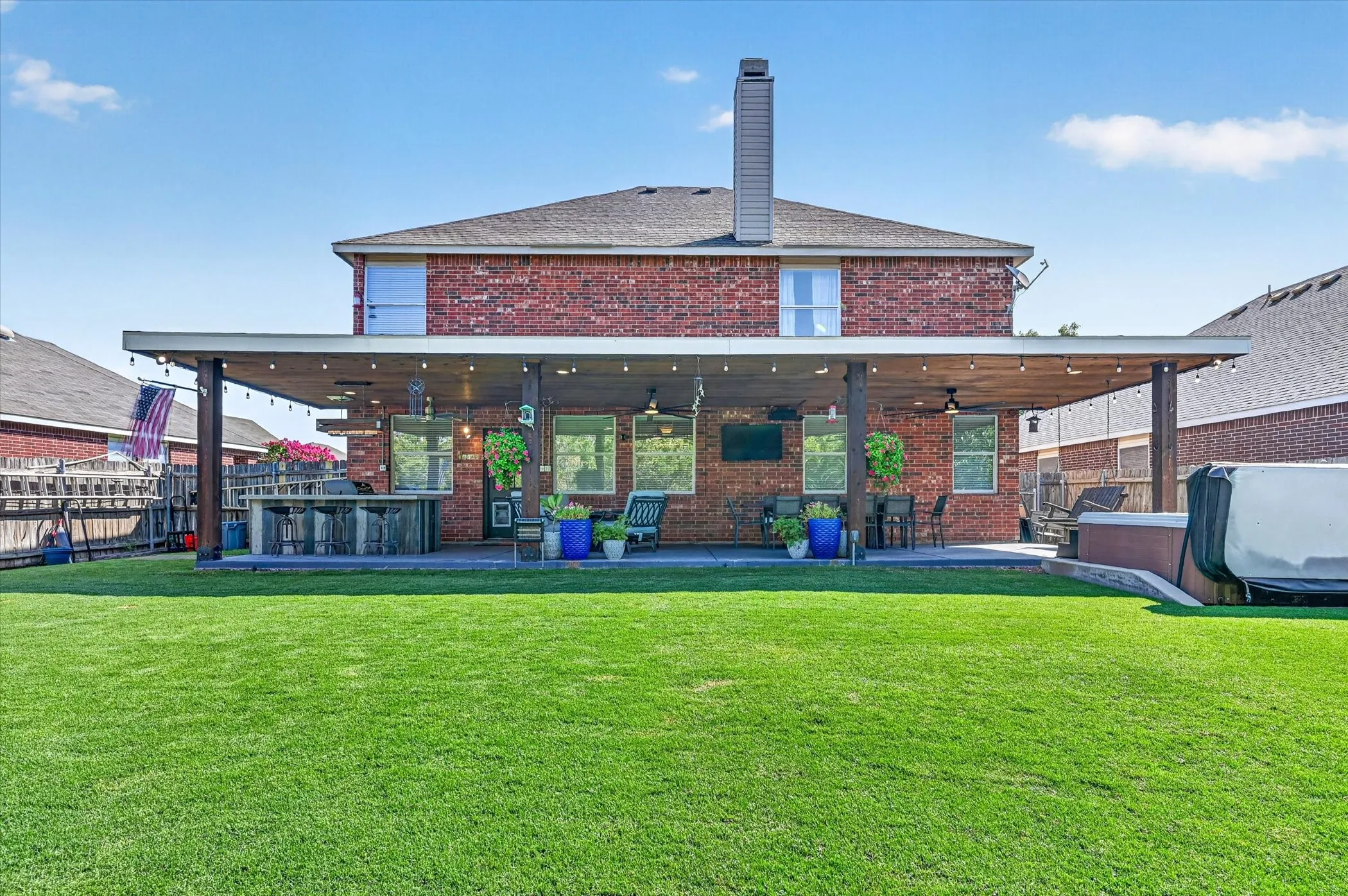Single Family Residence For Sale in Denton County , 16157 Cowboy Trail, Fort Worth, Texas 76247, 4 Bedroom, 3 Bathroom, 2 Garage spaces, 2,611 Sqft, built in 2002, mls#21345462, Real Estate Agent in Fort Worth, Homes For Sale in Denton county, Homes For Sale in Fort Worth, Realtor in Fort Worth Texas, Real Estate Brokerage Independent Realty Texas, Luminita Cordes Realtor