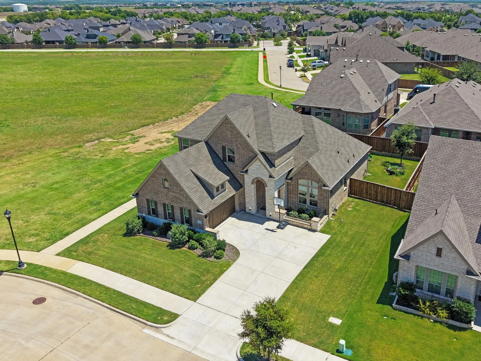 Single Family Residence For Sale in Johnson County , 3204 Julian Street, Mansfield, Texas 76063, 4 Bedroom, 4 Bathroom, 2 Garage spaces, 3,286 Sqft, built in 2020, mls#21345467, Real Estate Agent in Mansfield, Homes For Sale in Johnson county, Homes For Sale in Mansfield, Realtor in Mansfield Texas, Real Estate Brokerage Independent Realty Texas, Luminita Cordes Realtor