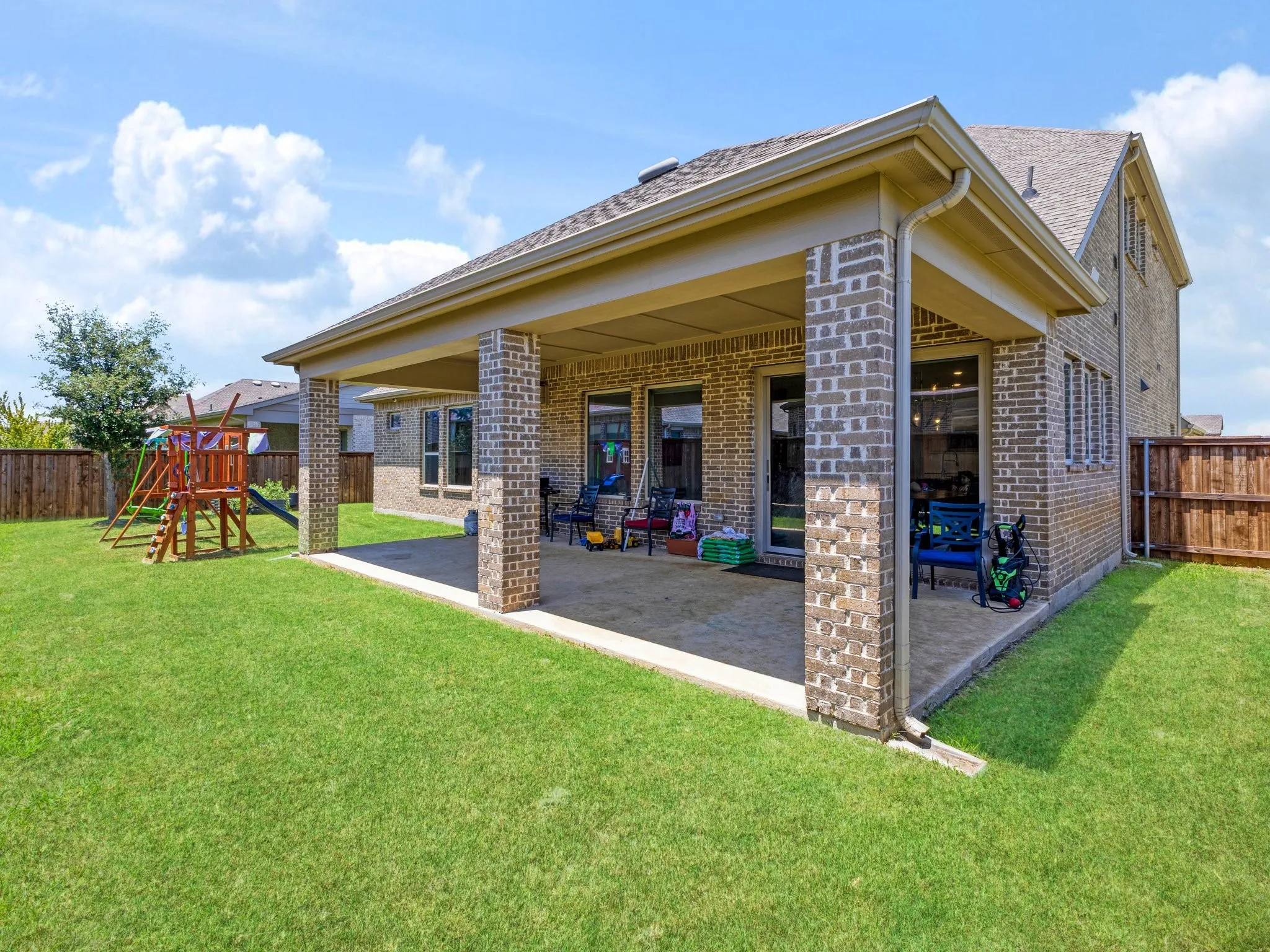 Single Family Residence For Sale in Johnson County , 3204 Julian Street, Mansfield, Texas 76063, 4 Bedroom, 4 Bathroom, 2 Garage spaces, 3,286 Sqft, built in 2020, mls#21345467, Real Estate Agent in Mansfield, Homes For Sale in Johnson county, Homes For Sale in Mansfield, Realtor in Mansfield Texas, Real Estate Brokerage Independent Realty Texas, Luminita Cordes Realtor