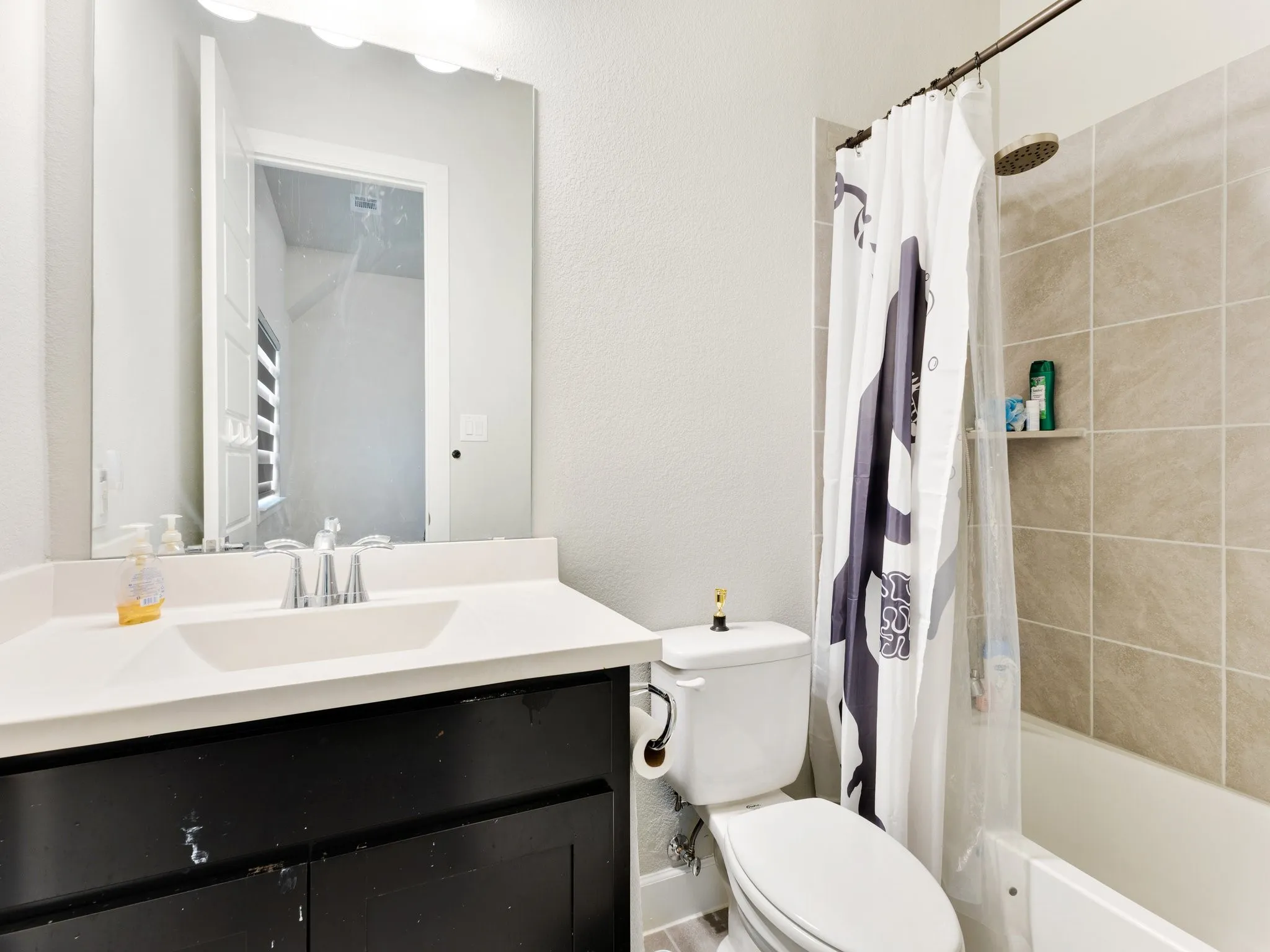 Single Family Residence For Sale in Johnson County , 3204 Julian Street, Mansfield, Texas 76063, 4 Bedroom, 4 Bathroom, 2 Garage spaces, 3,286 Sqft, built in 2020, mls#21345467, Real Estate Agent in Mansfield, Homes For Sale in Johnson county, Homes For Sale in Mansfield, Realtor in Mansfield Texas, Real Estate Brokerage Independent Realty Texas, Luminita Cordes Realtor
