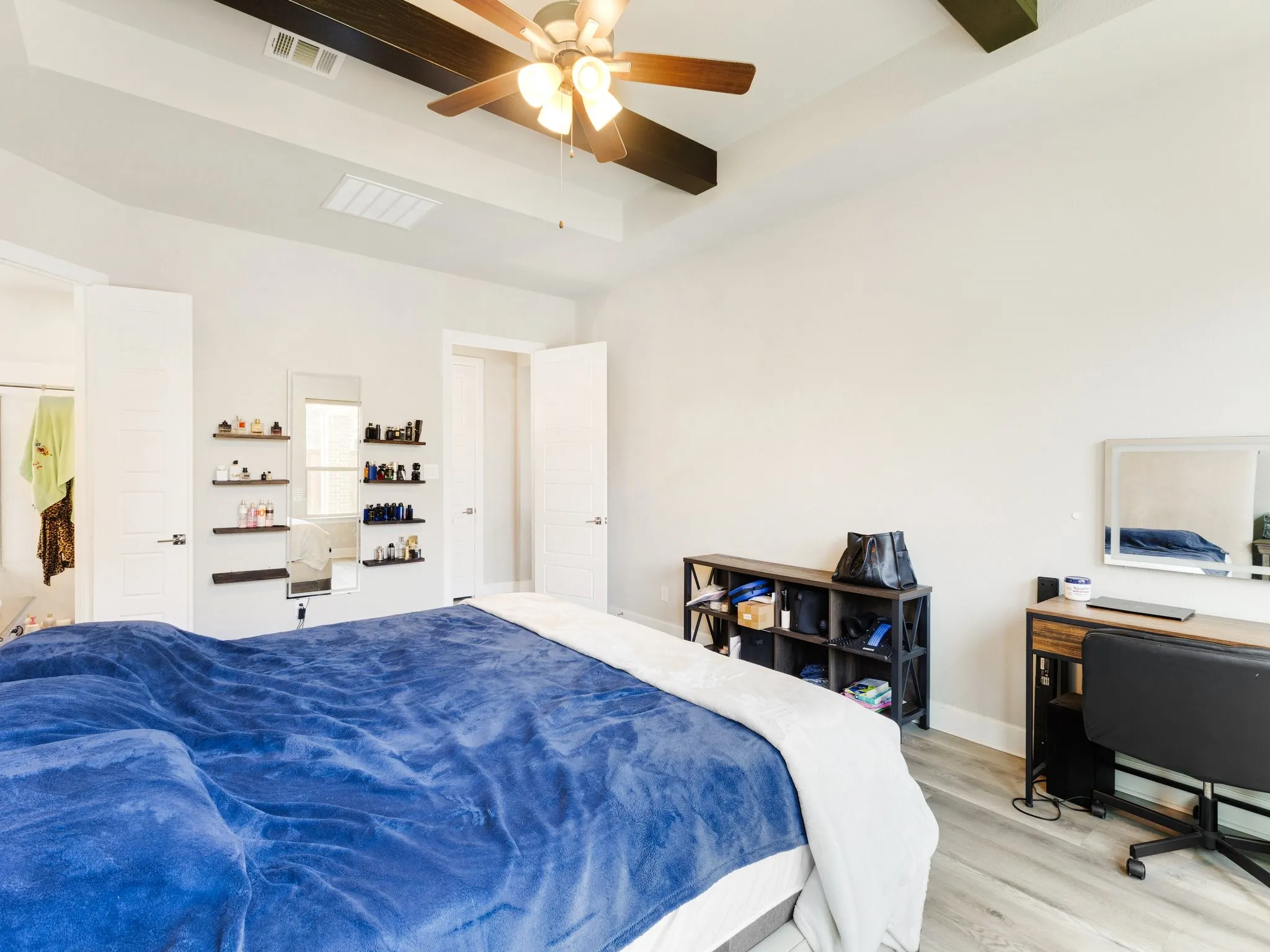 Single Family Residence For Sale in Johnson County , 3204 Julian Street, Mansfield, Texas 76063, 4 Bedroom, 4 Bathroom, 2 Garage spaces, 3,286 Sqft, built in 2020, mls#21345467, Real Estate Agent in Mansfield, Homes For Sale in Johnson county, Homes For Sale in Mansfield, Realtor in Mansfield Texas, Real Estate Brokerage Independent Realty Texas, Luminita Cordes Realtor