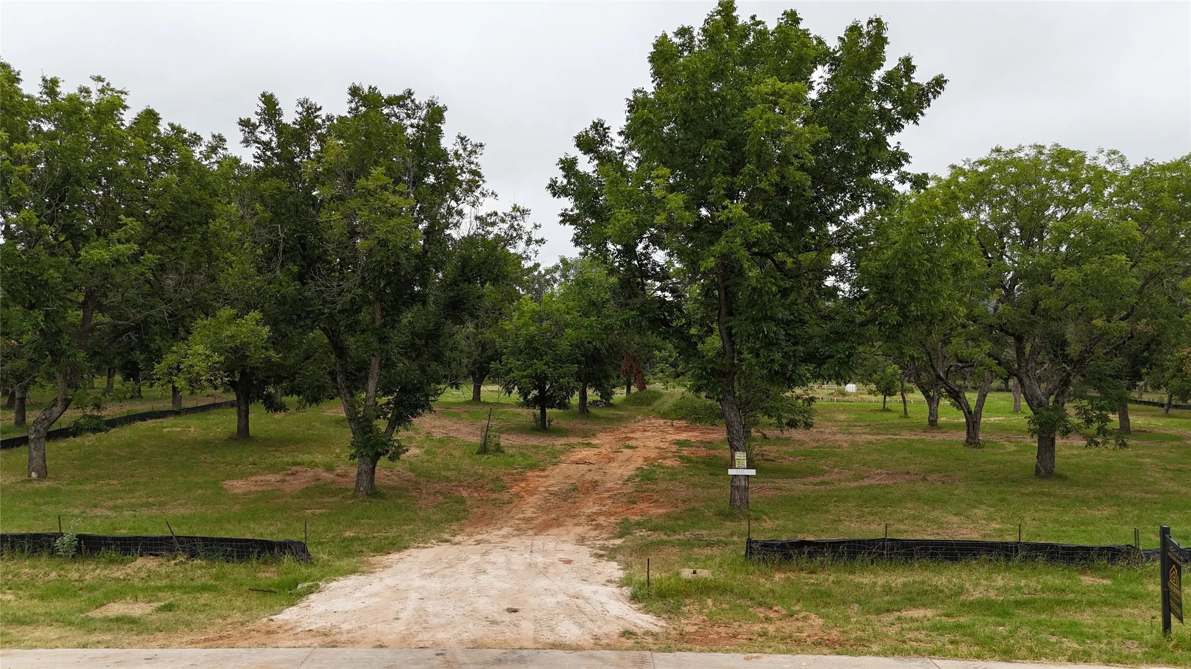 Improved Land For Sale in Johnson County , 3177 E Landings S, Granbury, Texas 76048, 0, 0, Garage spaces, 0 Sqft, built in 0, Price $525,000, mls#21345469, Real Estate Agent in Granbury, Homes For Sale in Johnson county, Homes For Sale in Granbury, Realtor in Granbury Texas, Real Estate Brokerage Independent Realty Texas, Luminita Cordes Realtor